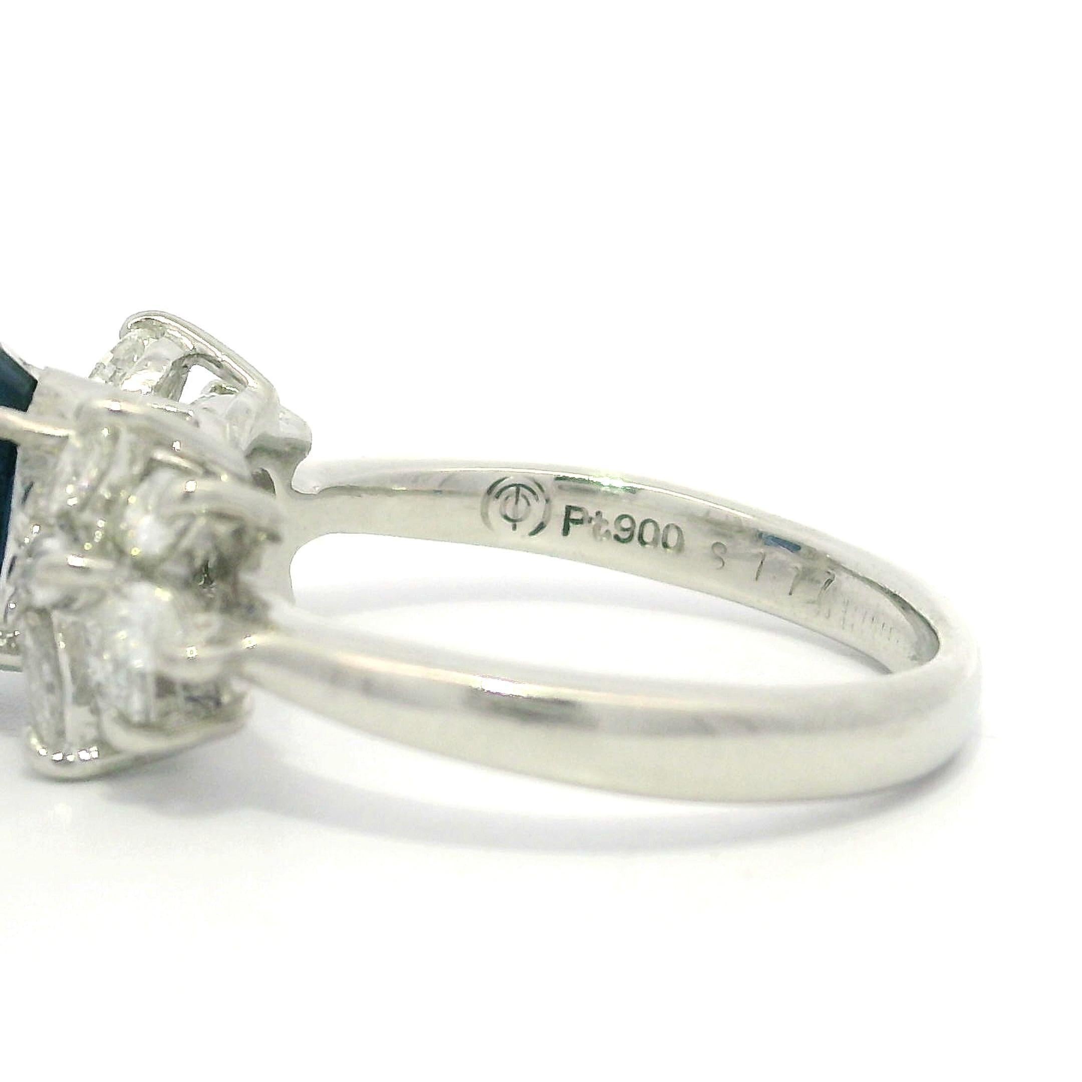 Bague d'appoint en platine avec saphir bleu roi ovale et diamants marquises de 1,7 carat certifiés GIA Pour femmes en vente