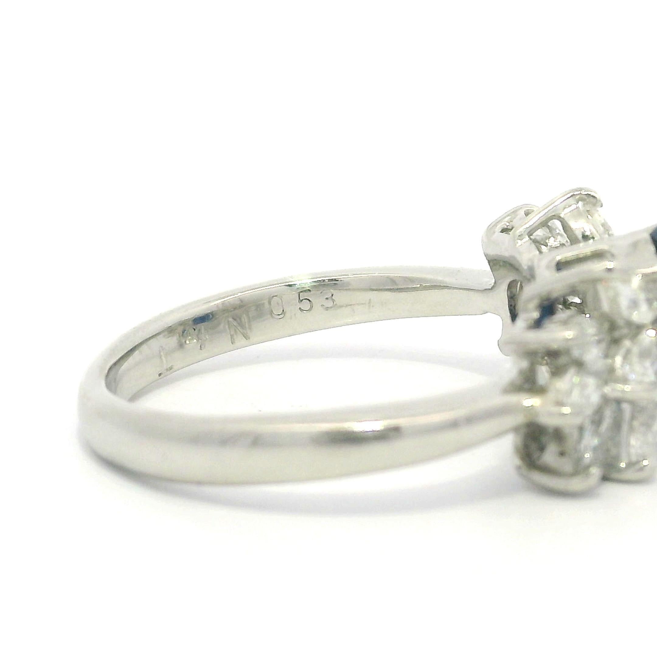 Bague d'appoint en platine avec saphir bleu roi ovale et diamants marquises de 1,7 carat certifiés GIA en vente 1