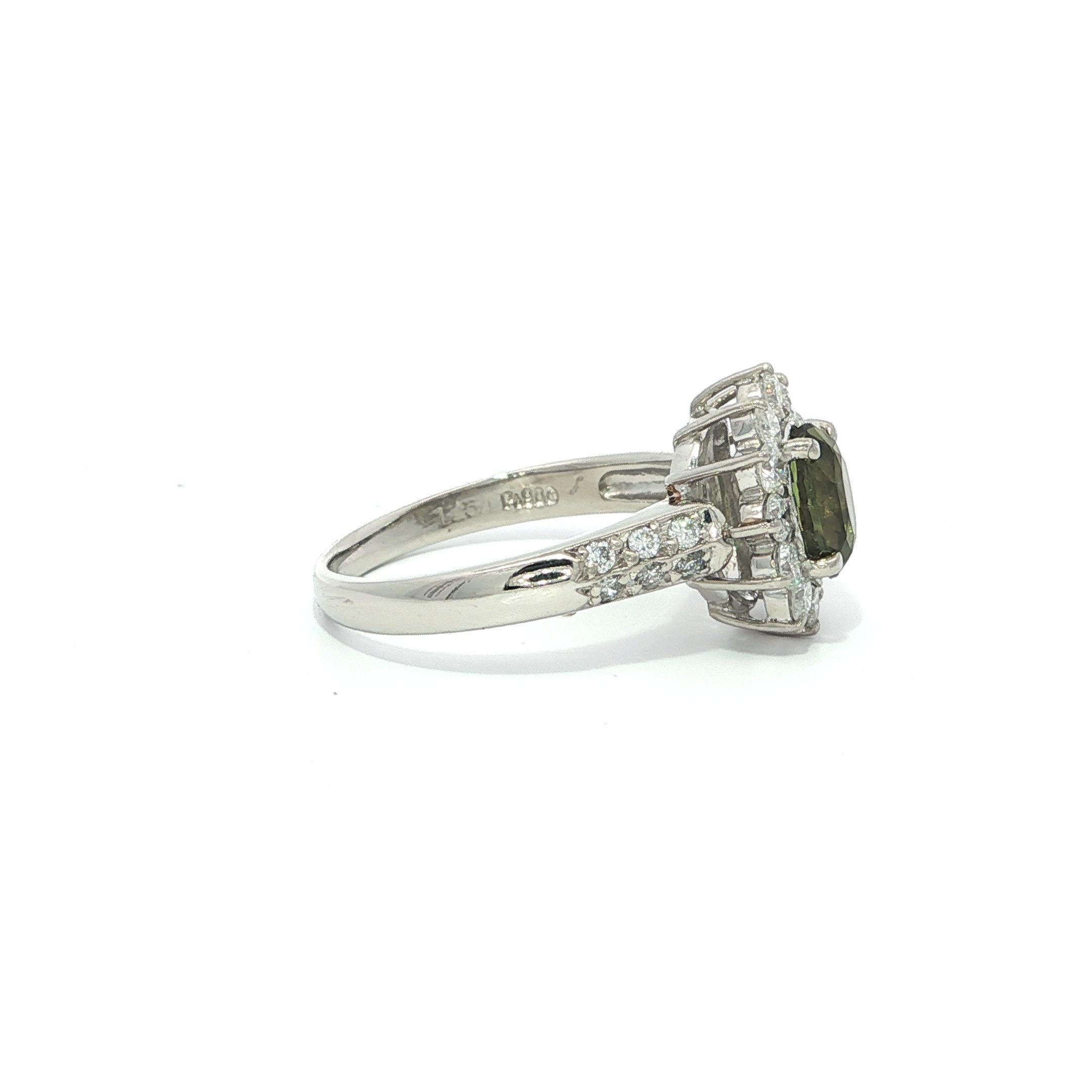 Bague en platine GIA 1.89ctw Color Change Ceylon Alexandrite & Diamond en vente 4