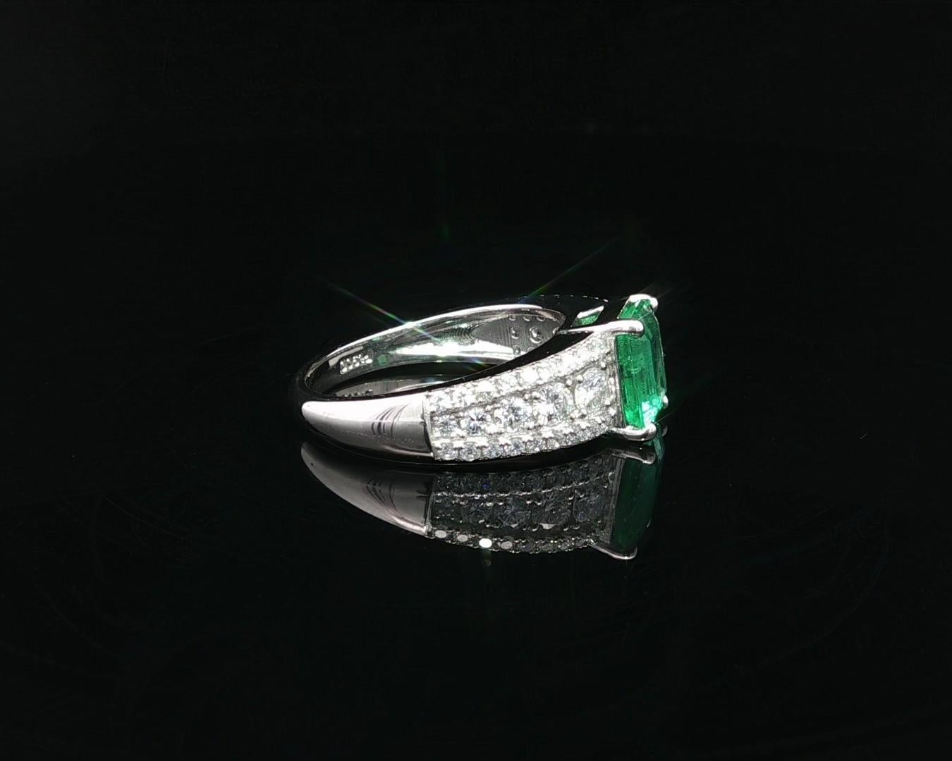 Platin GIA 2,15ctw Gorgeous kolumbianischen Smaragd w / Diamant-Schultern Ring im Angebot 6