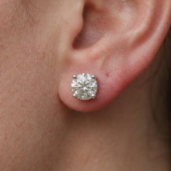 Platinum GIA 2.20ct VS1 Round Brilliant Diamond Four Prong Basket Stud Earrings