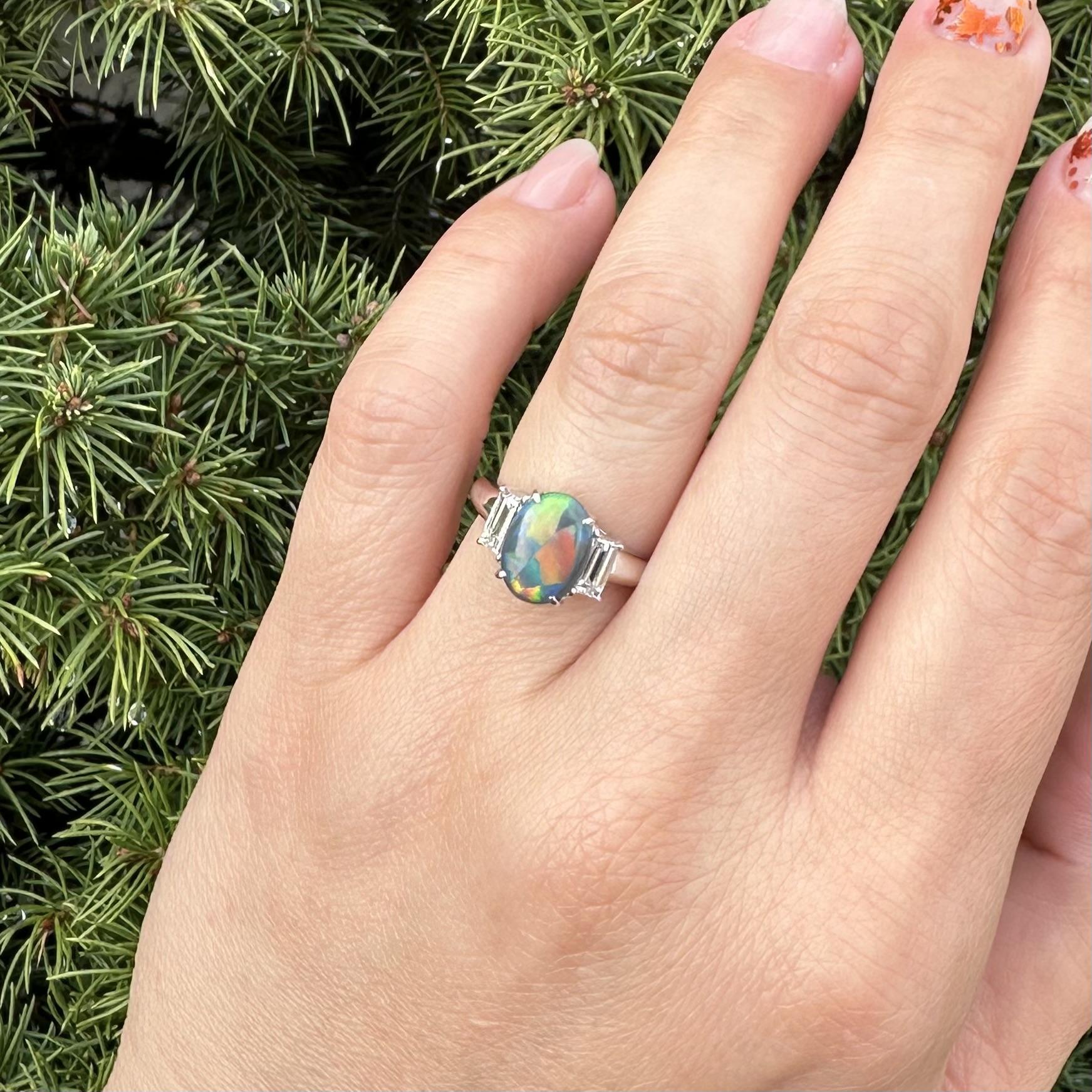 Bague en platine GIA 2.33ctw exceptionnelle Opale noire colorée Bague longue diamant baguette en vente 11