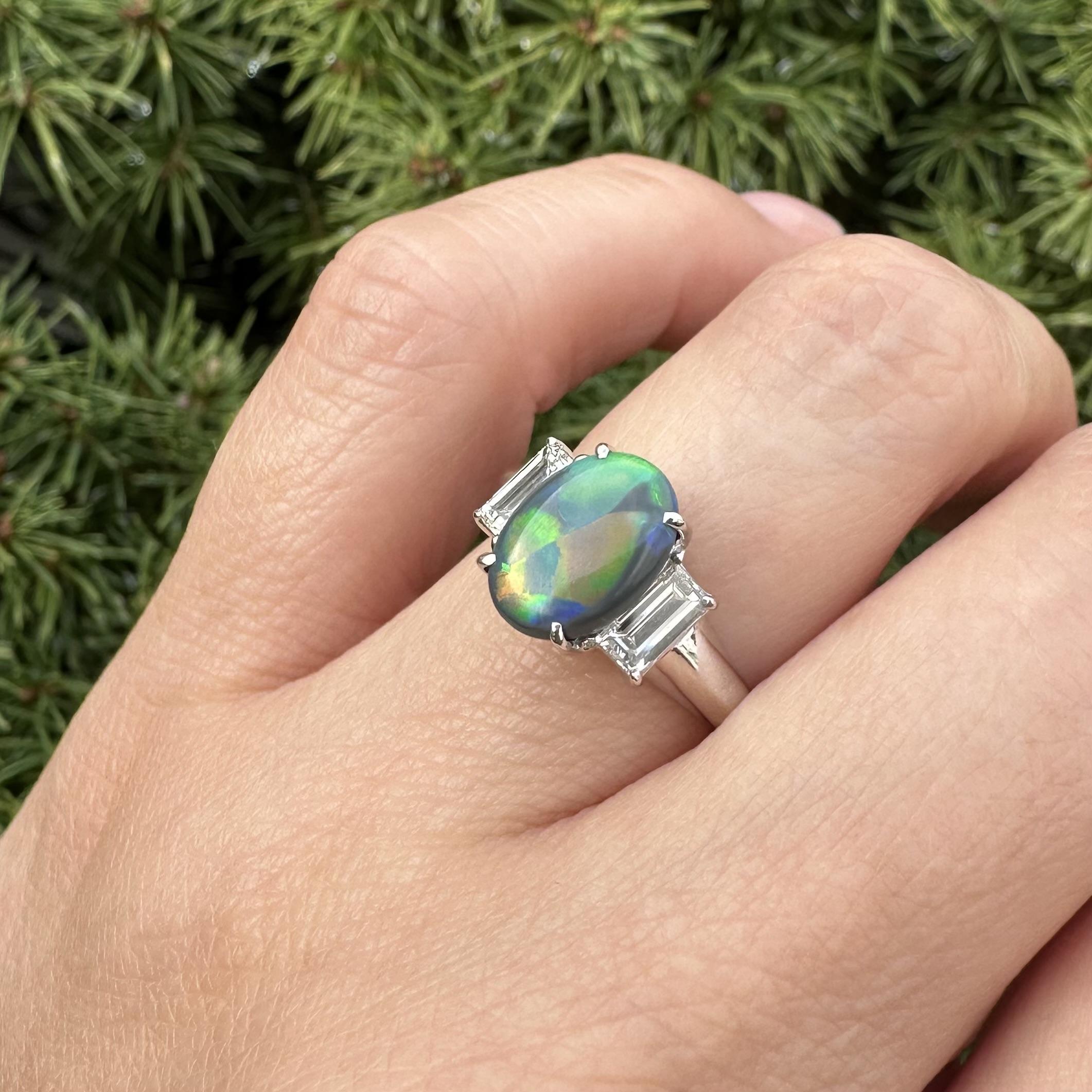 Bague en platine GIA 2.33ctw exceptionnelle Opale noire colorée Bague longue diamant baguette en vente 12