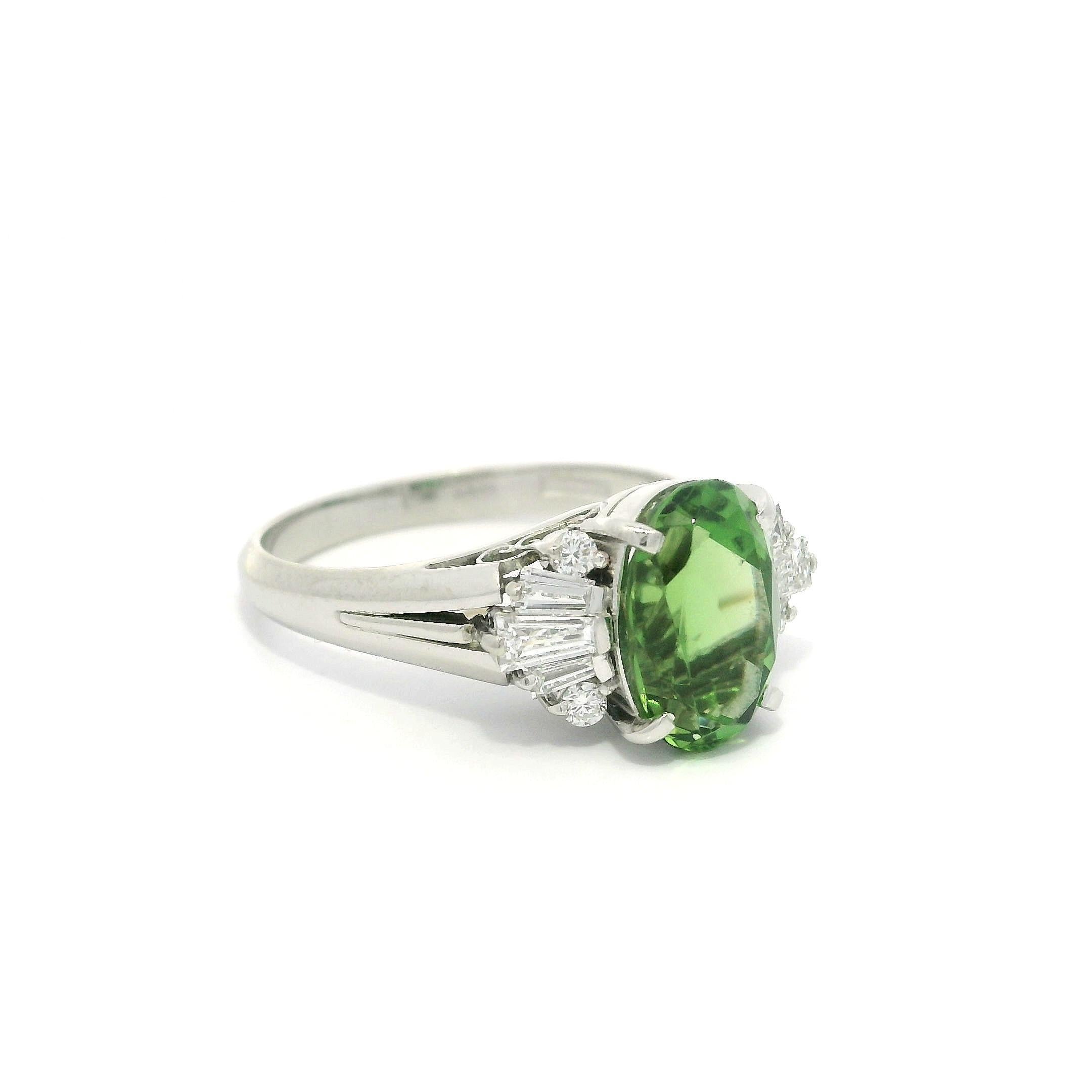 Platinum GIA 2.51ctw Chrome Green Tourmaline & Flared Diamond Sides Ring For Sale 9