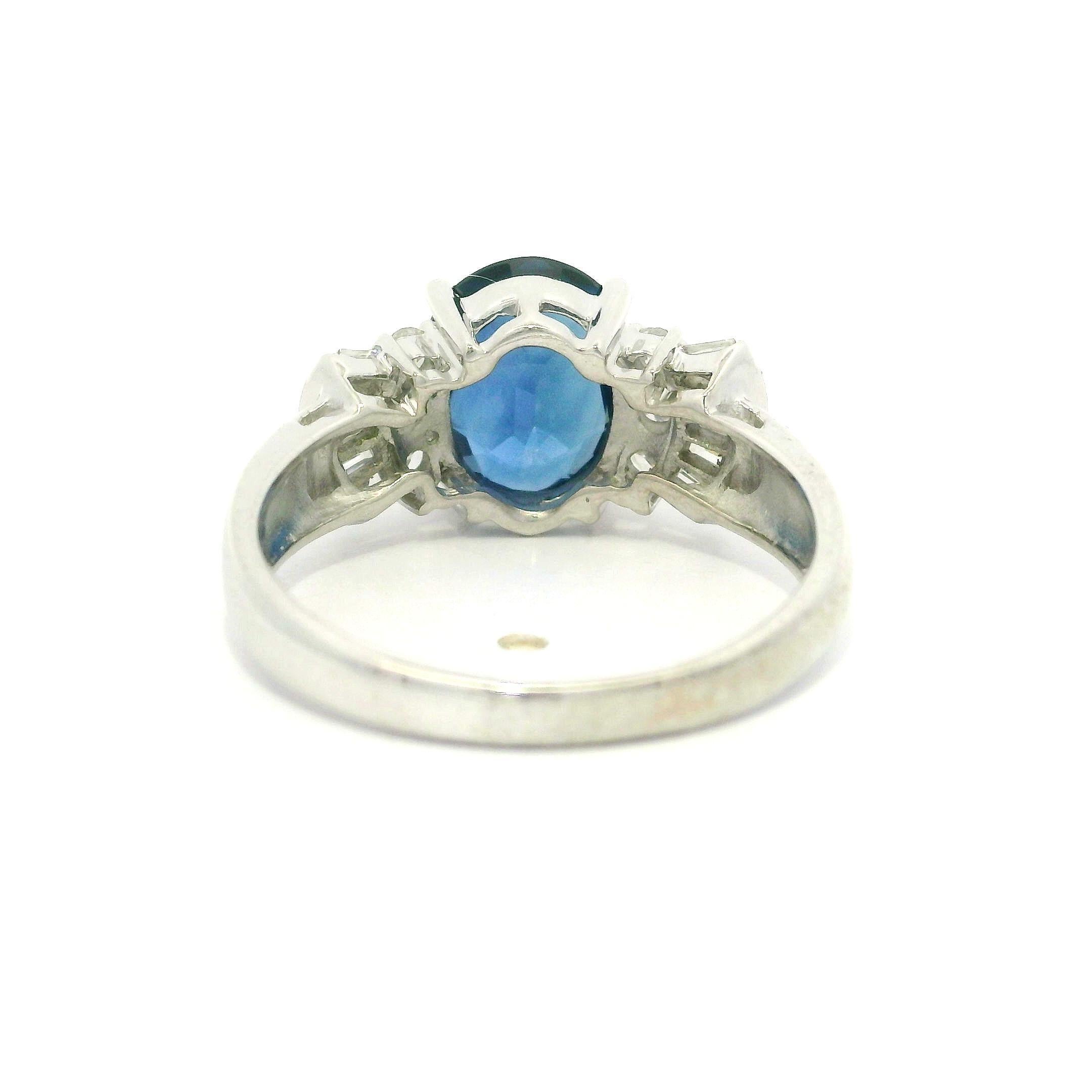 --Piedra(s):--
(1) Zafiro auténtico natural - Corte oval - Engarce en garra - Color azul real - Calentado - 2,17ct (exacto) - Color y corte muy bonitos
** Ver detalles de certificación a continuación para obtener información completa **
Diamantes