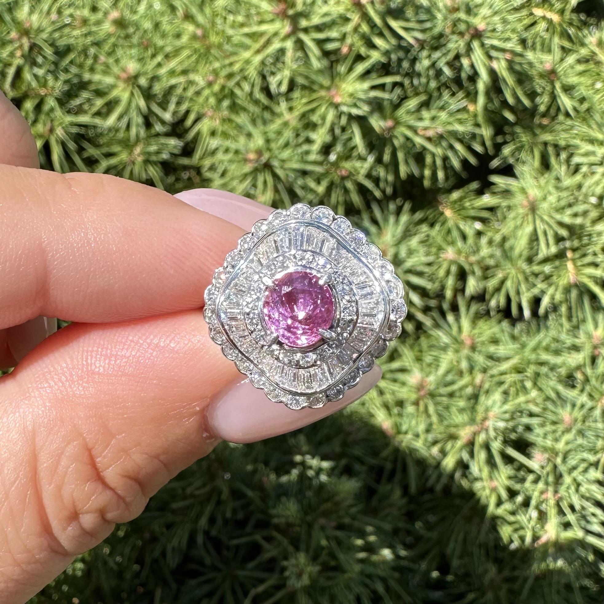 Platino GIA 2,77ctw Ceilán Vívido Zafiro Rosa Diamante Anillo Bailarina Ondulado en venta 11