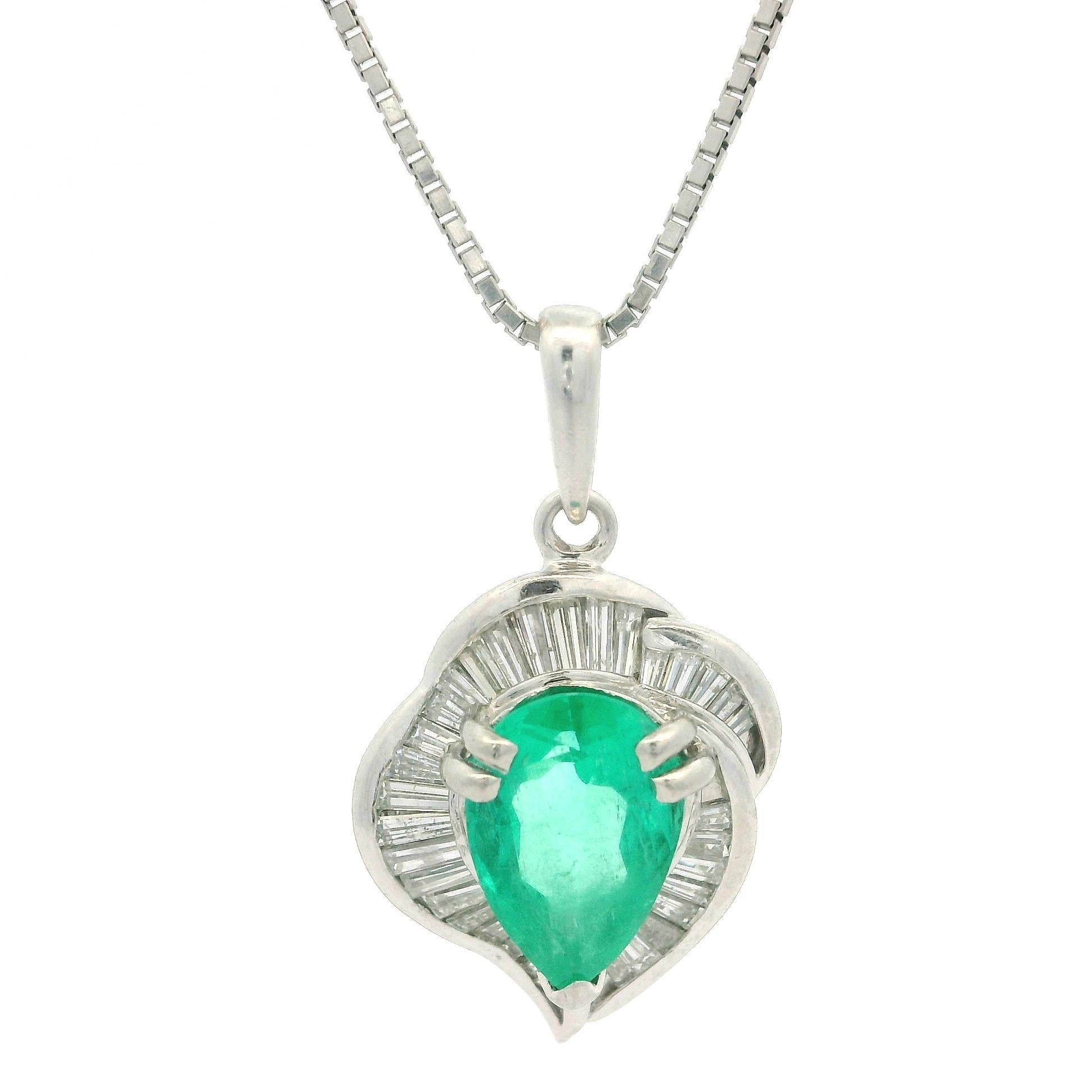 Platinum GIA 2.78ctw Pear Colombian F1 Emerald & Diamond Pendant Necklace For Sale 5