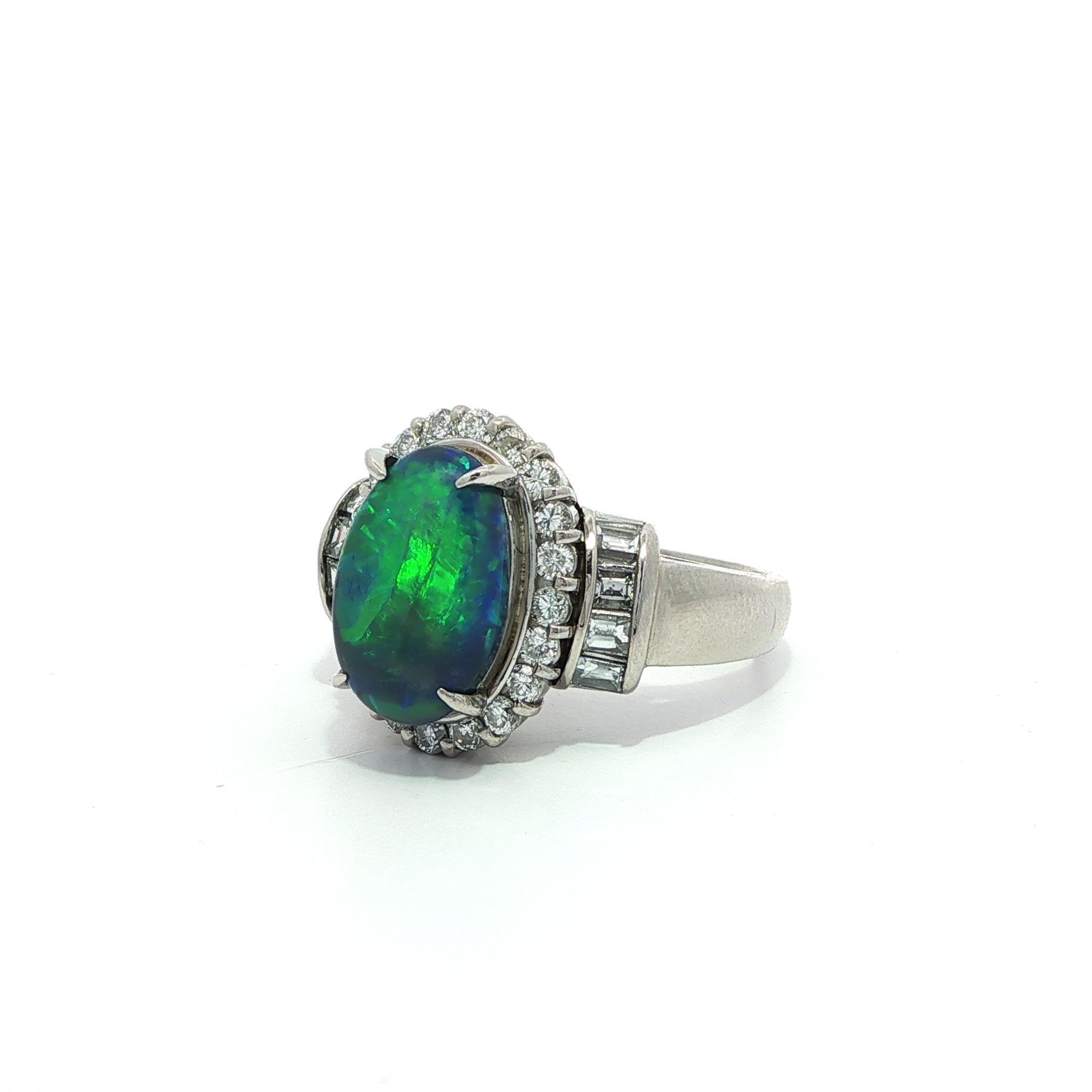 Bague en platine GIA 2.93ctw Oval Cabochon Black Opal W/ Diamond Halo & Sides Ring en vente 9