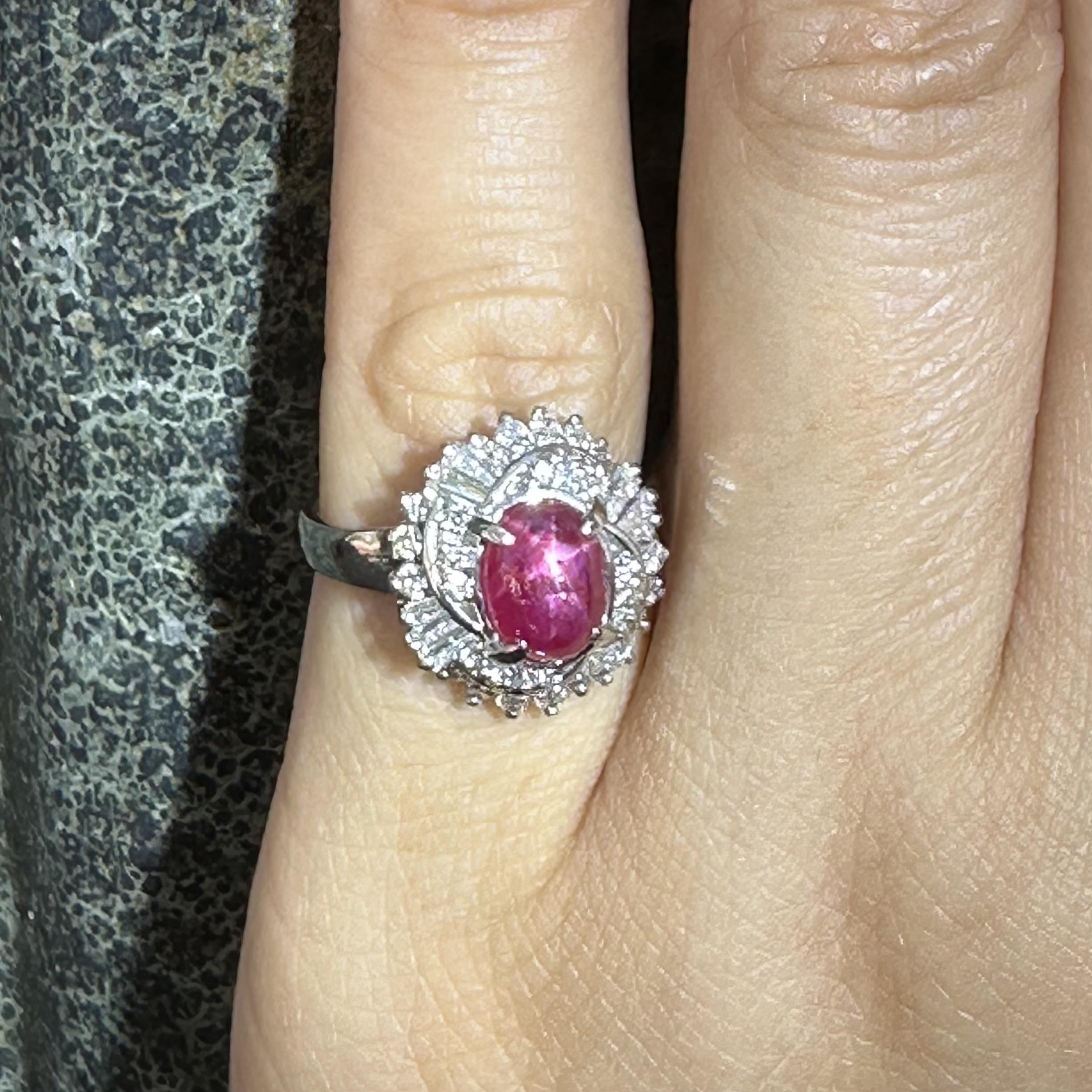 Platino GIA 2,98ct Burma No Heat Star Ruby con vortice di diamanti Mini Ballerina Ring in vendita 14