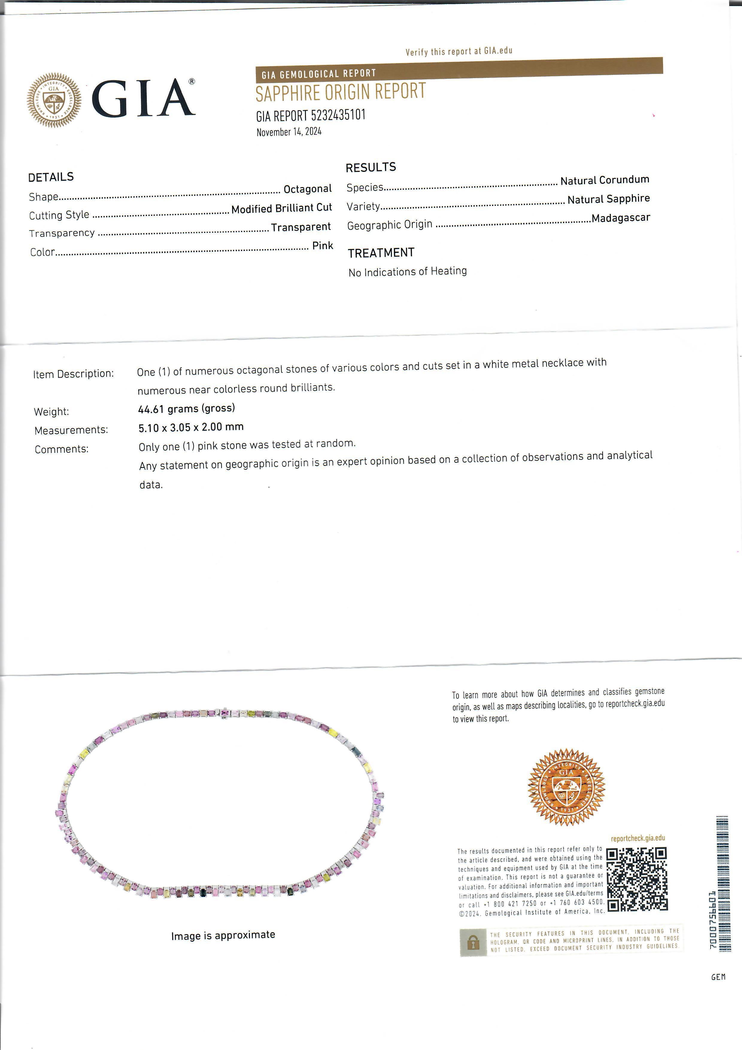 Taille octogone Collier en platine GIA 30.2ctw Rectangular Pastel No Heat Sapphire Diamond Necklace en vente