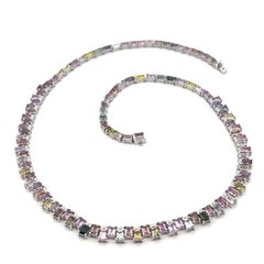 Collier en platine GIA 30.2ctw Rectangular Pastel No Heat Sapphire Diamond Necklace