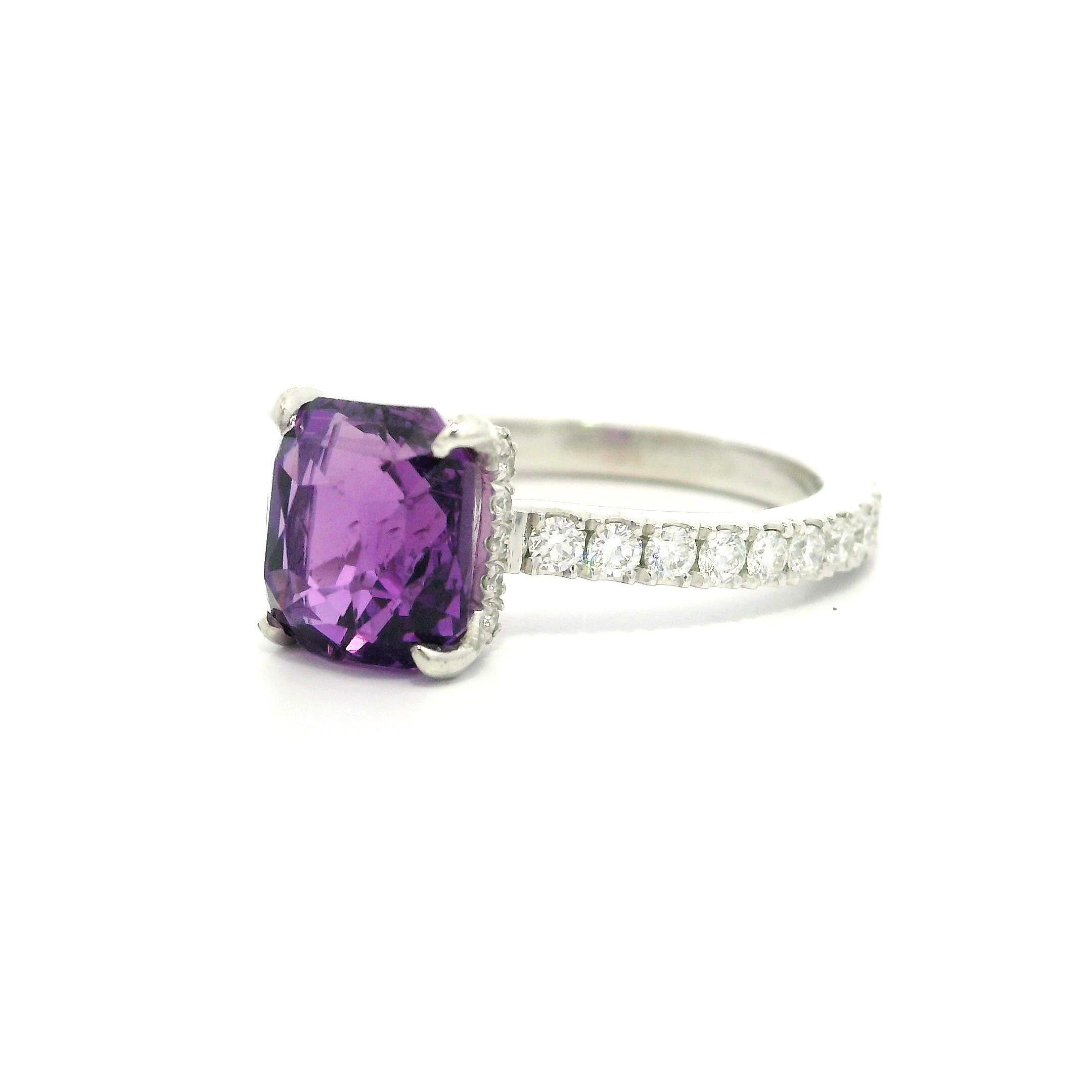 Platin GIA 3,03ct keine Hitze lebendige rosa lila Saphir mit Diamant-Schaft Ring im Angebot 10