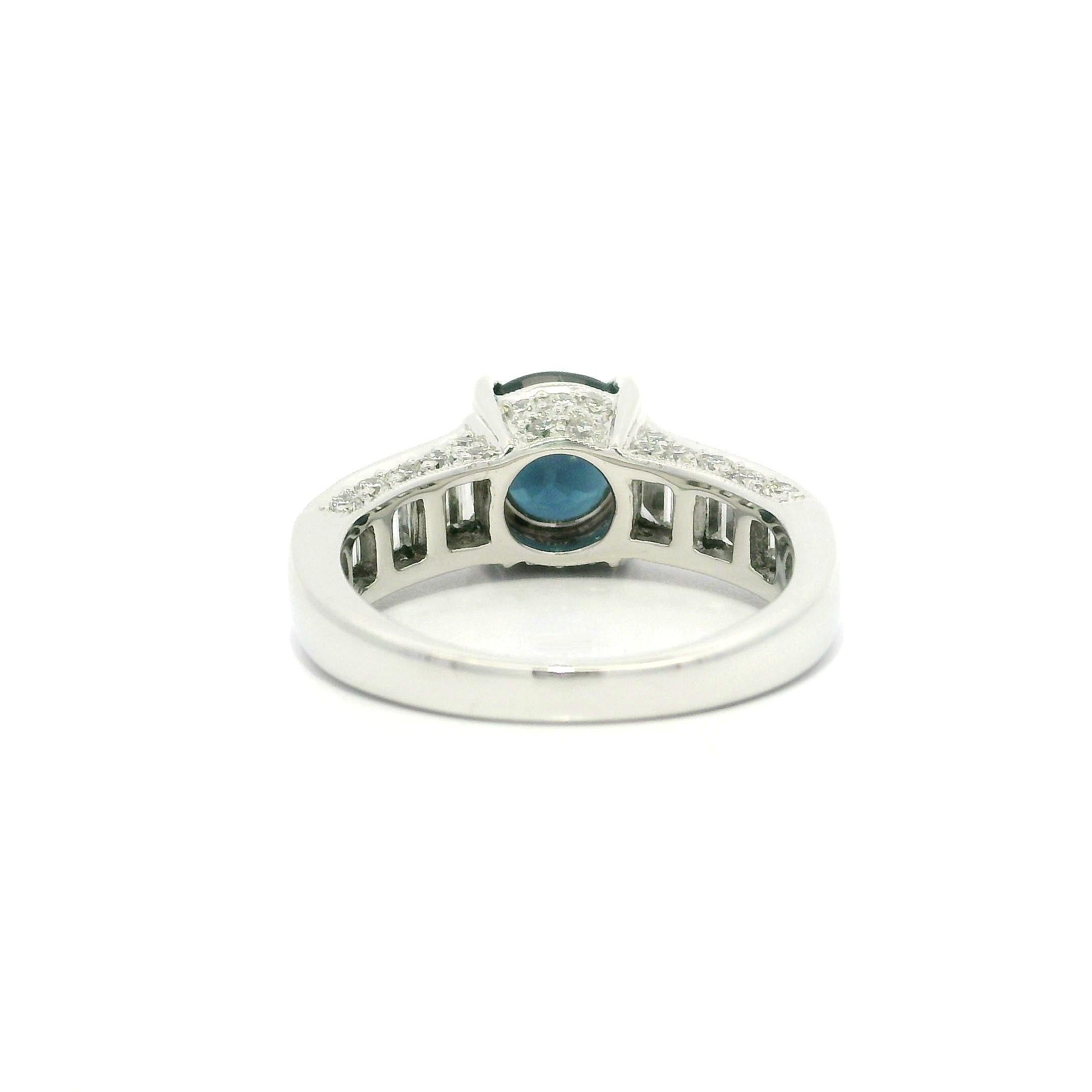 Platinum GIA 3.15ctw Dark Blue Cushion Spinel Baguette Diamond Sides Ring en venta 5