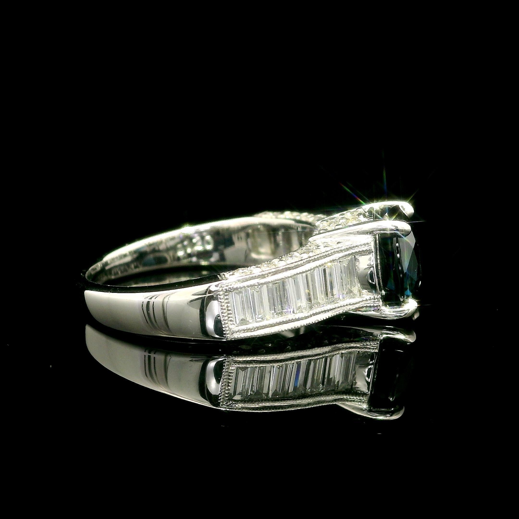 Platinum GIA 3.15ctw Dark Blue Cushion Spinel Baguette Diamond Sides Ring en venta 1