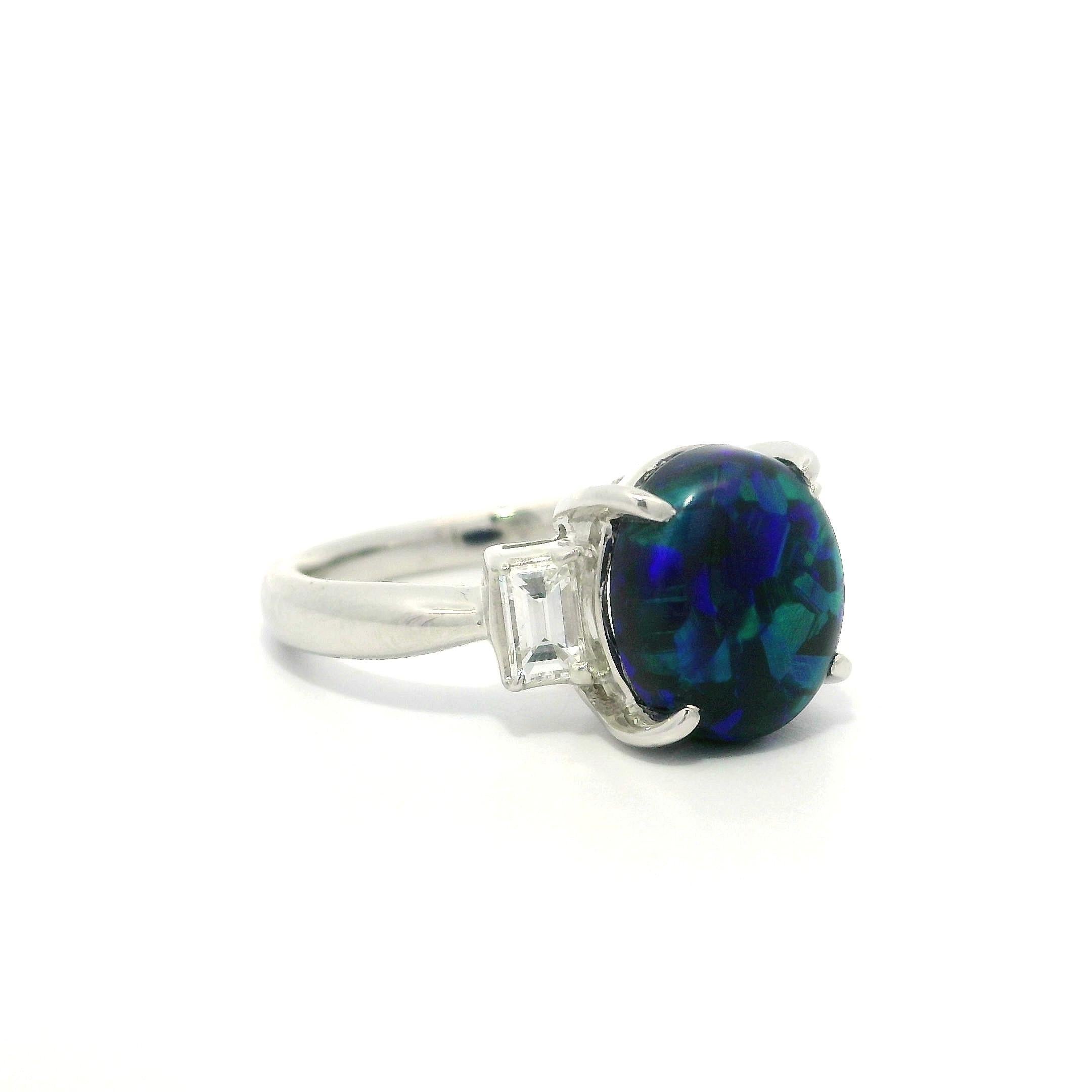 Platinum GIA 3.22ctw Blue Green Black Opal & Baguette Diamond Sides Classic Ring im Angebot 3