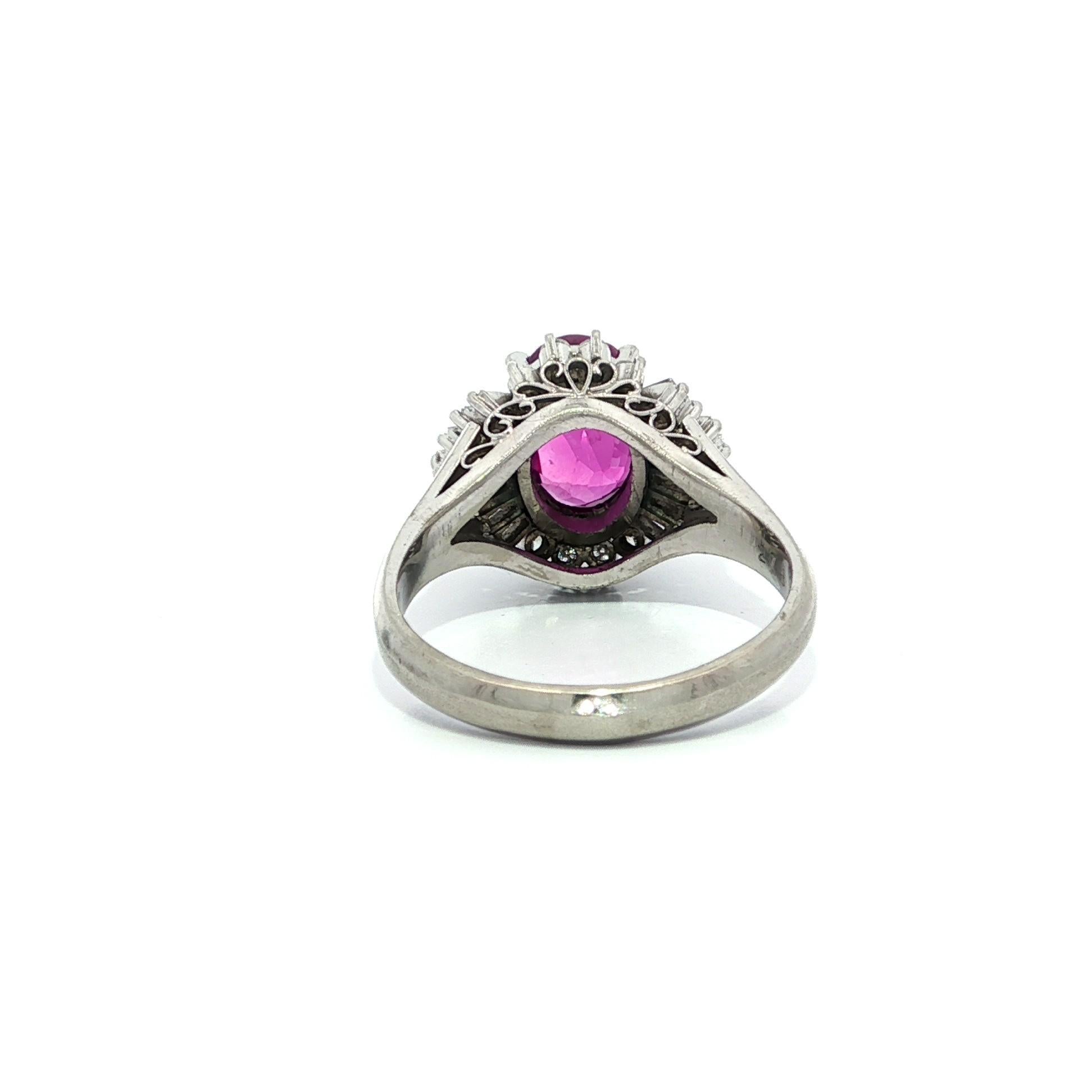 Platin GIA 3,32ctw Ceylon lebendige lila rosa Saphir Diamant Ballerina Ring im Angebot 6