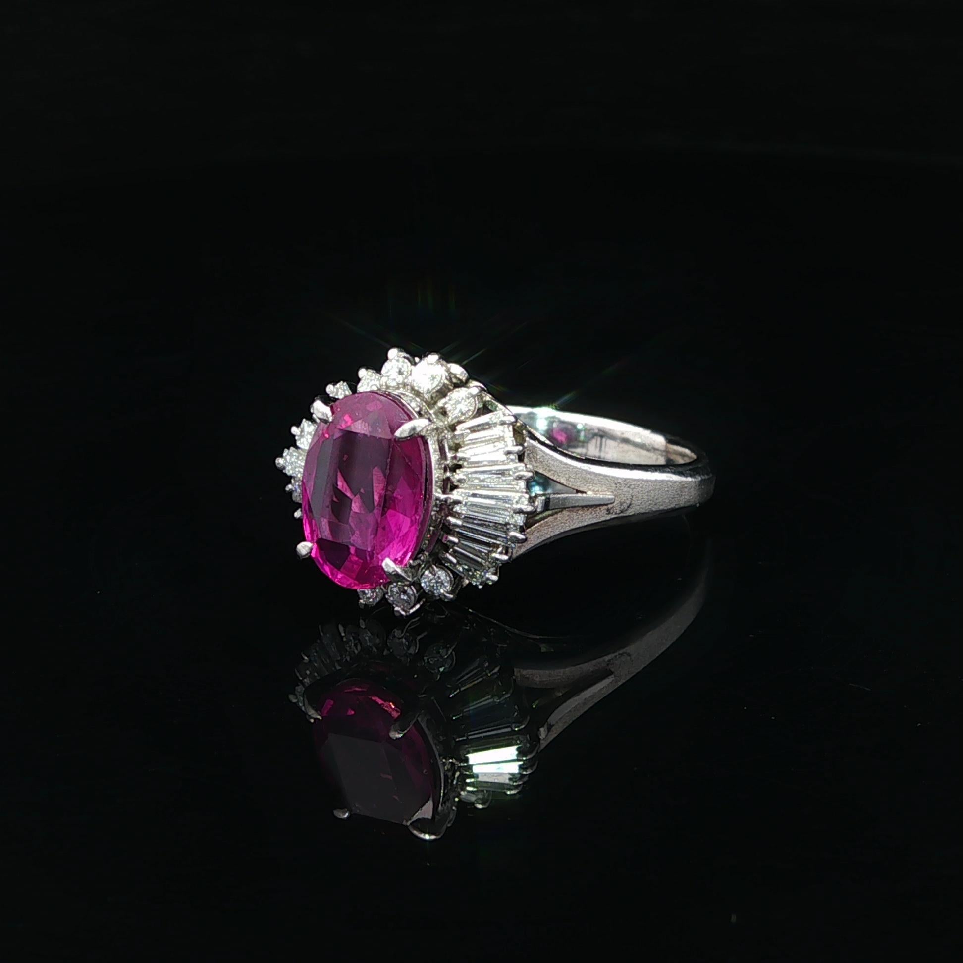Platin GIA 3,32ctw Ceylon lebendige lila rosa Saphir Diamant Ballerina Ring im Angebot 3