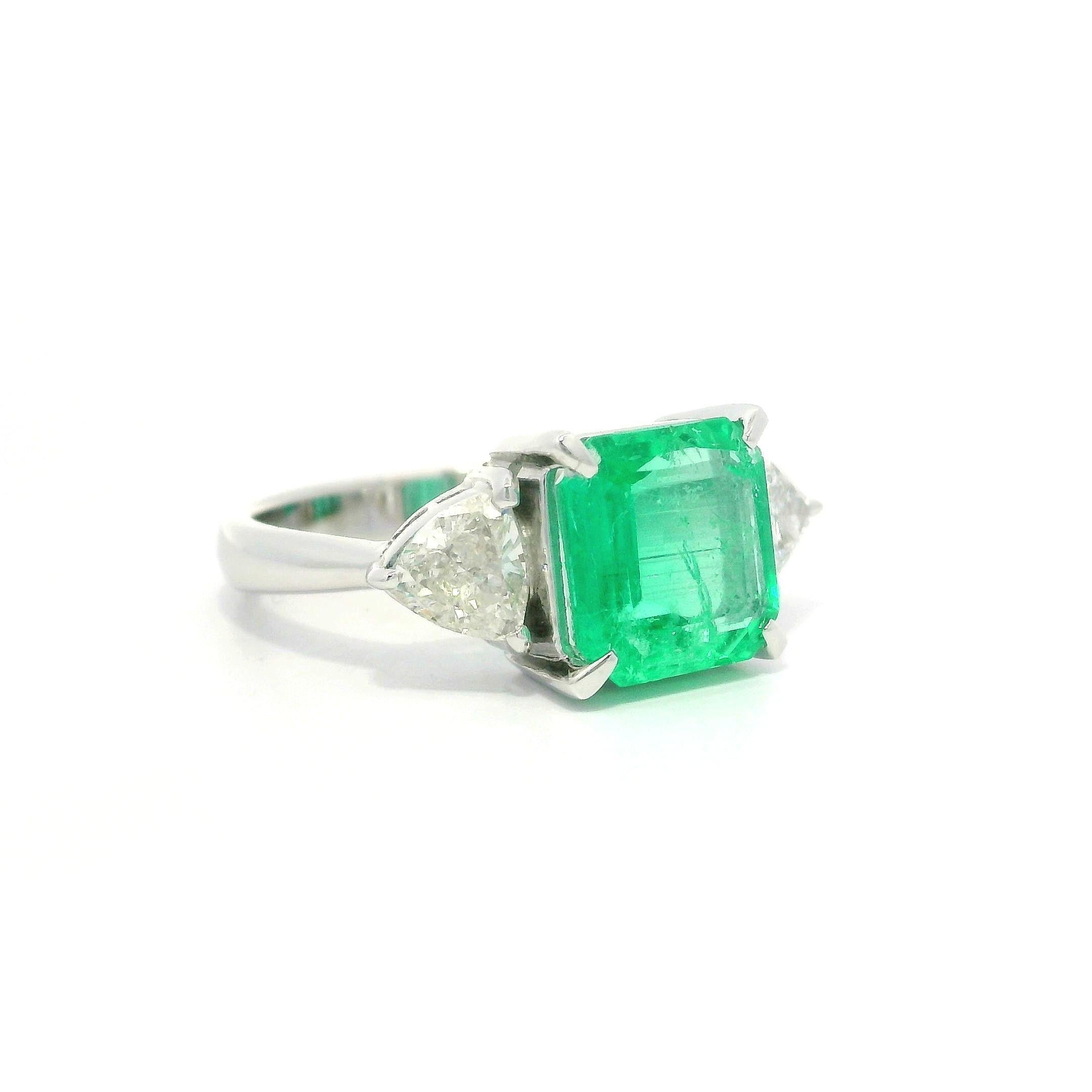 Platinum GIA 3.32ctw Octagonal Colombian Emerald w/ Trillion Diamond Sides Ring 7