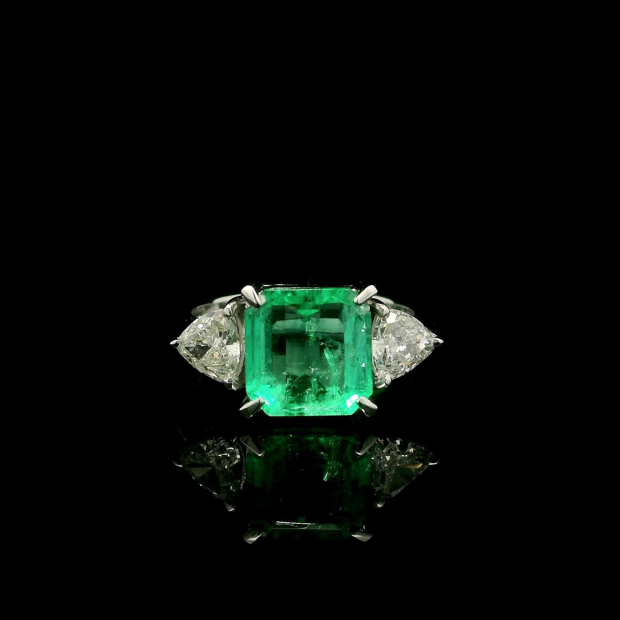 Platinum GIA 3.32ctw Octagonal Colombian Emerald w/ Trillion Diamond Sides Ring 8