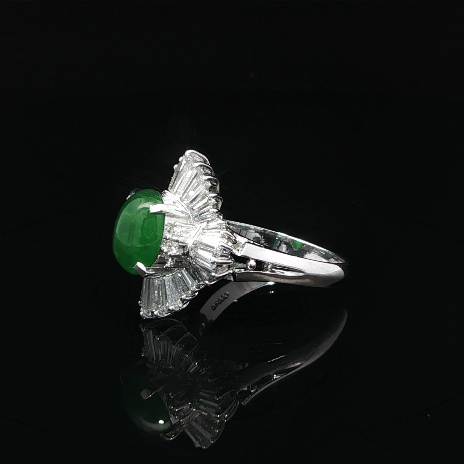Platino GIA 3,35ctw Verde Mela Burma A Giada Diamante Anello Ballerina Ondulato in vendita 7