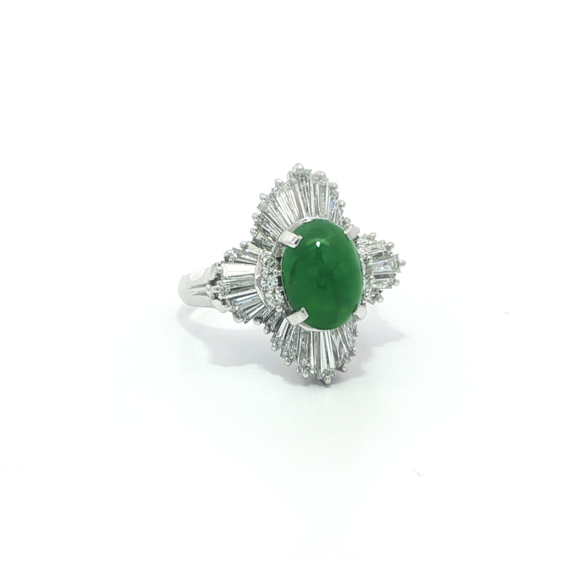 Platino GIA 3,35ctw Verde Mela Burma A Giada Diamante Anello Ballerina Ondulato In condizioni ottime in vendita a Montclair, NJ