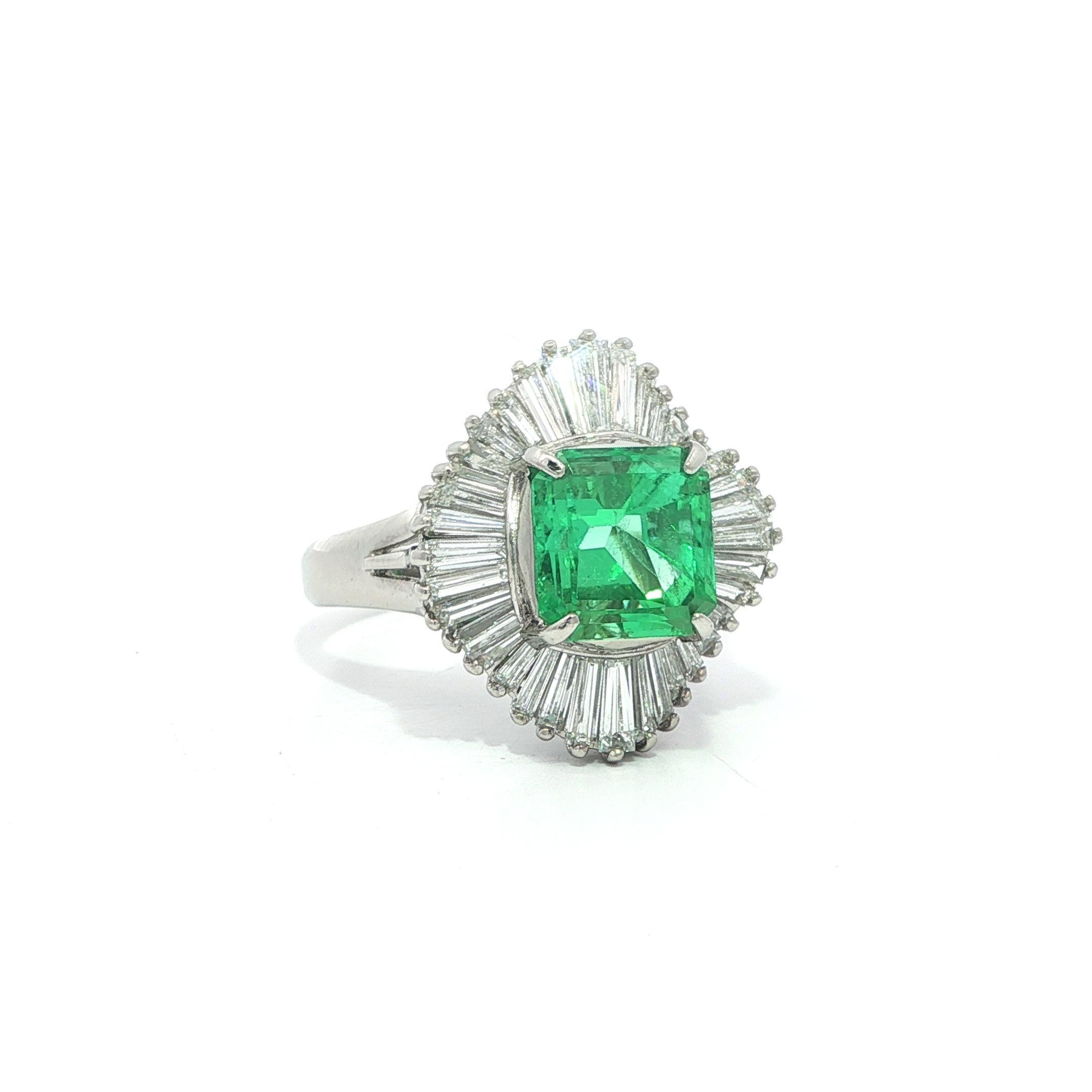 Platinum GIA 3.51ctw Clean Bright Colombian Emerald Wavy Diamond Ballerina Ring For Sale 1