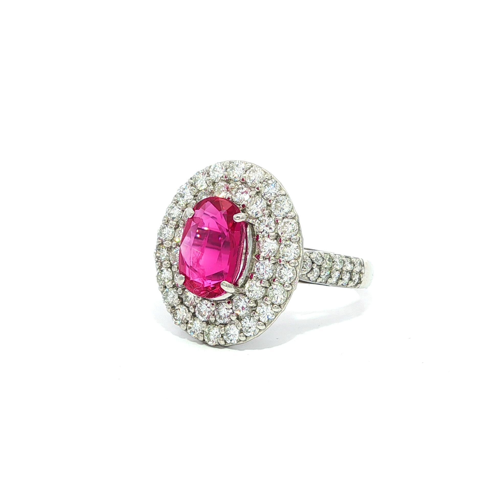 Platin GIA 3,52ct lange ovale keine Hitze Rubin w / Dual Halo Diamond Platter Ring im Zustand „Hervorragend“ im Angebot in Montclair, NJ