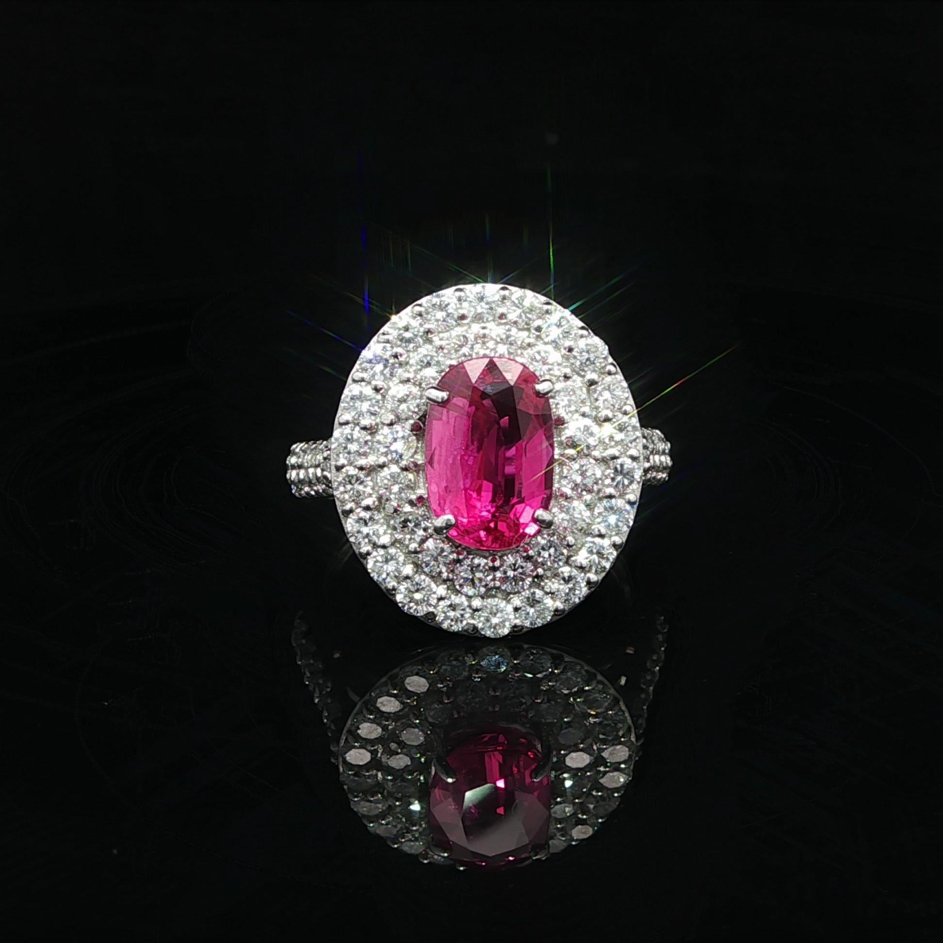Platin GIA 3,52ct lange ovale keine Hitze Rubin w / Dual Halo Diamond Platter Ring im Angebot 3