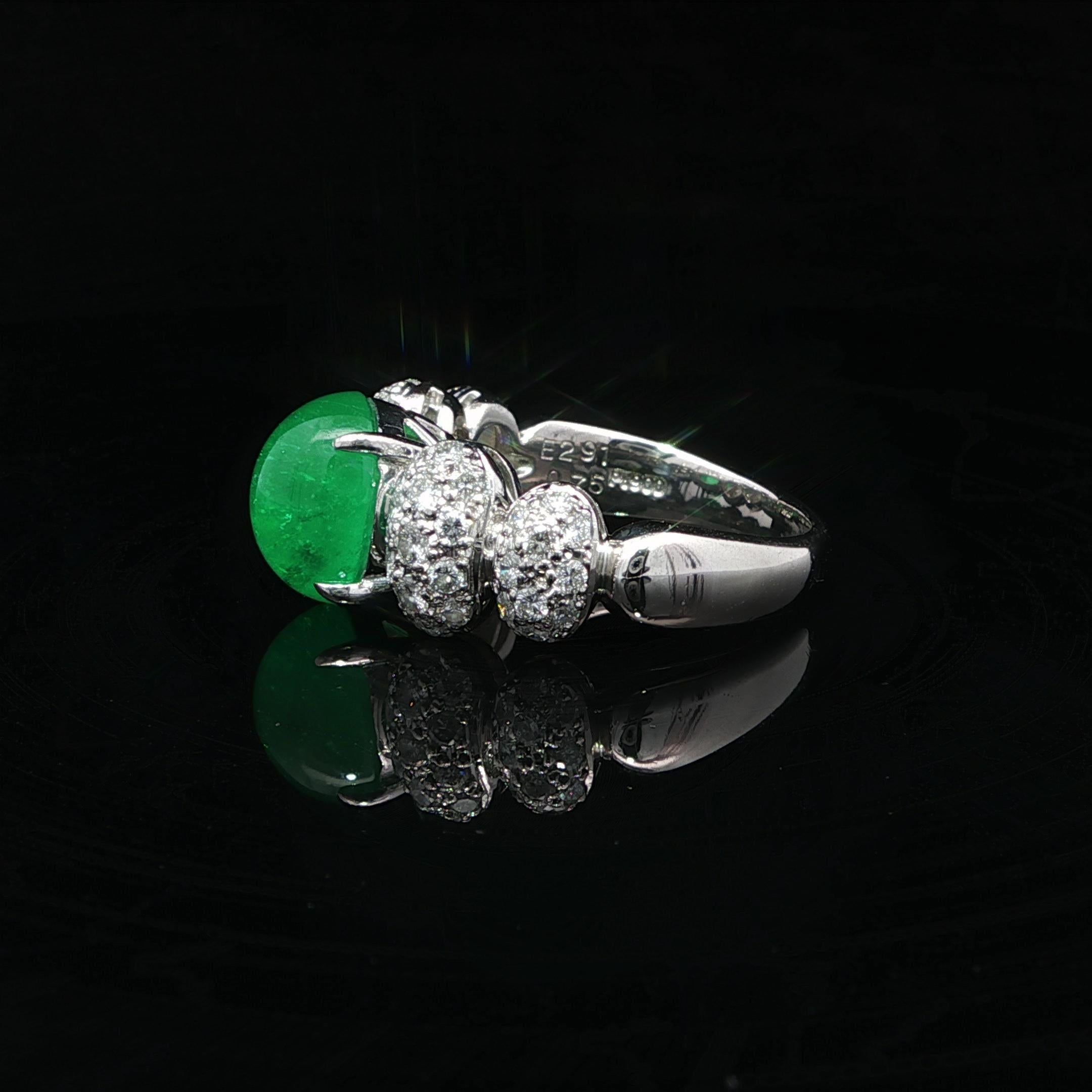 Platin GIA 3,66ctw Cabochon kolumbianischen Smaragd & Diamond Bubble Sides Ring Damen im Angebot