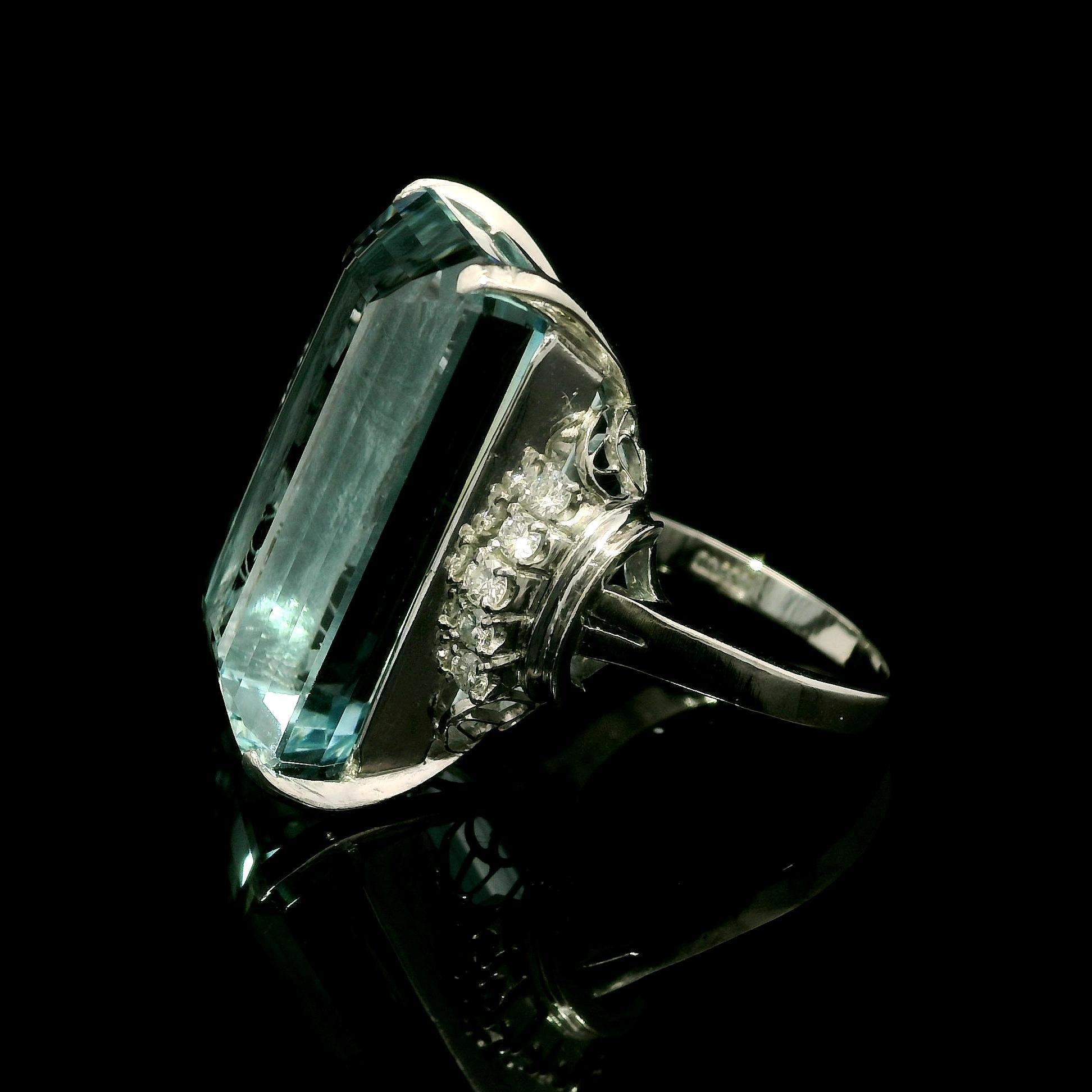 Platinum GIA 36.91ctw Elongated Emerald Beautiful Aquamarine & Diamond Ring For Sale 1