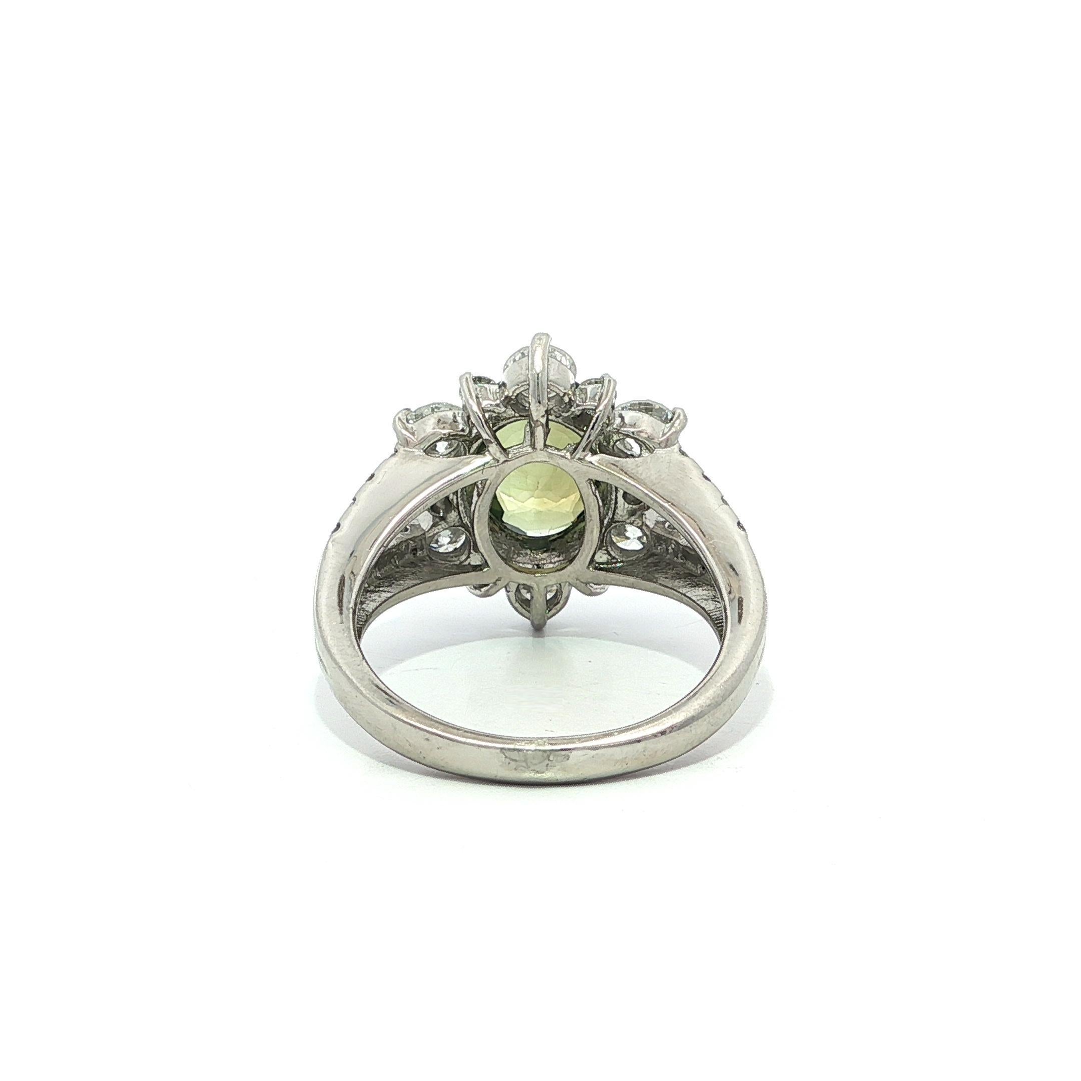 --Pierre(s) :...
(10) Chrysobéryl Alexandrite Naturelle Véritable - Taille Ovale Brillant - Serti - Vert - Vert Bleu virant au Gris Violet - 2.23ct (exact - estampillé)
** Voir les détails de la certification ci-dessous pour des informations