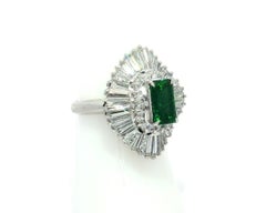 Bague ballerine en platine GIA 3.87ctw Long Top Color No Oil Emerald Diamond