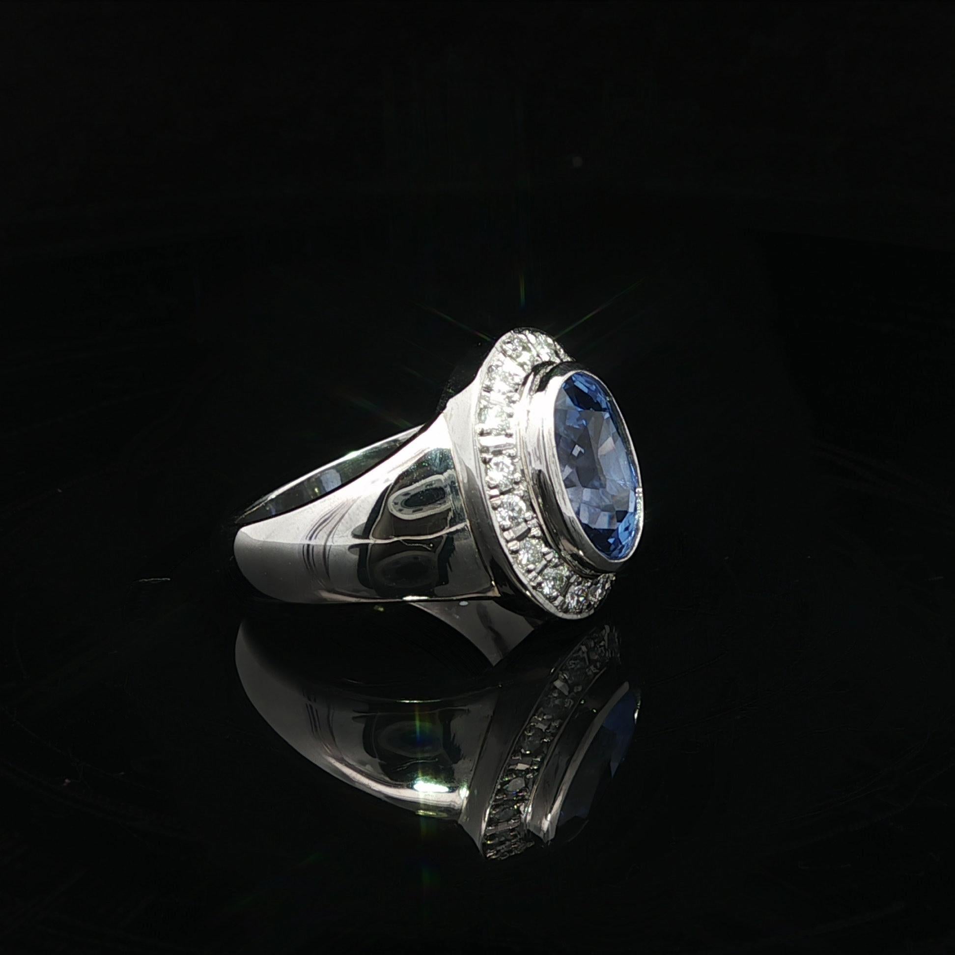 Platino GIA 4.15ctw Ceilán Sin Calor Bisel Zafiro Pave Diamante Halo Anillo Sólido en venta 7
