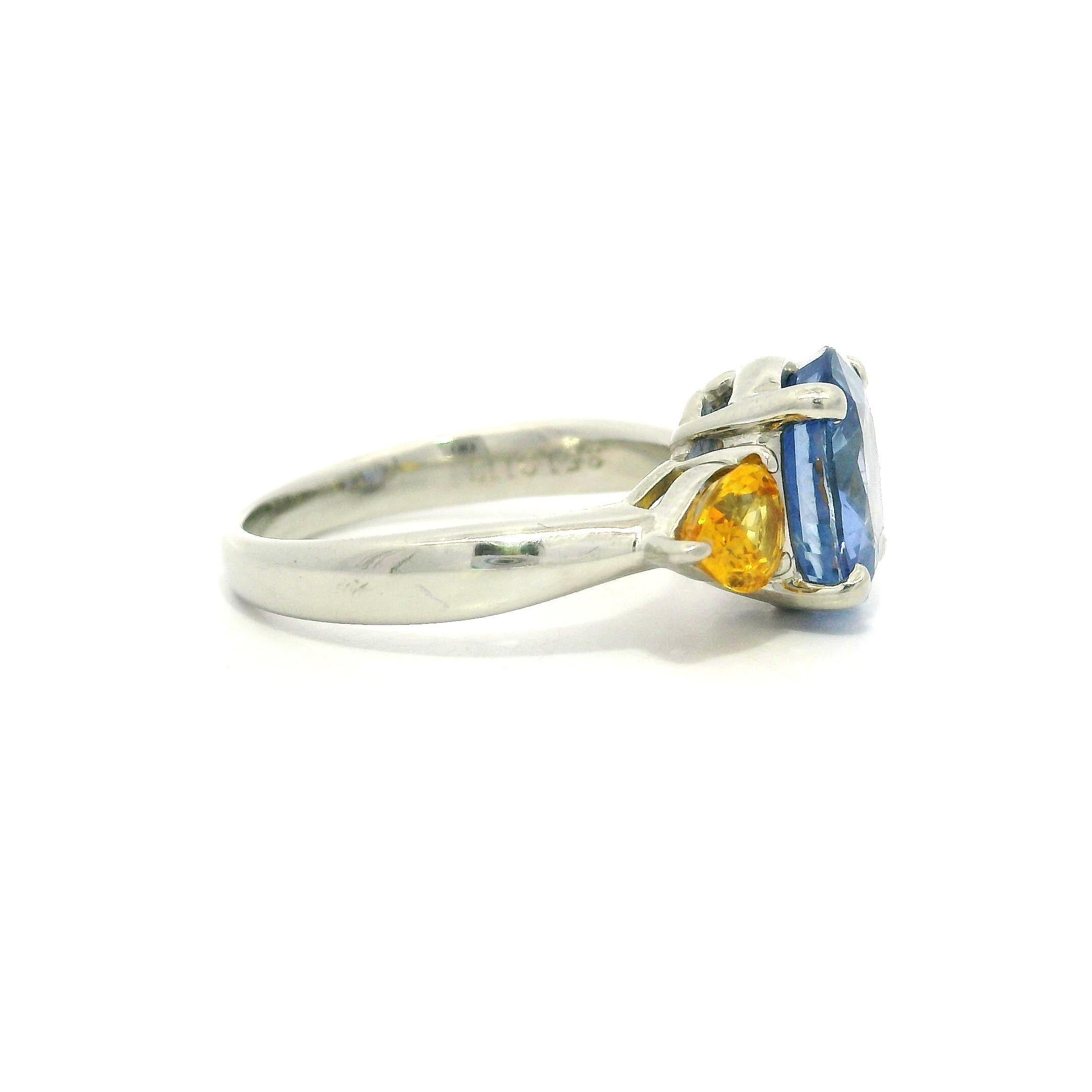 Platin GIA 4,64ctw Kornblumenblau Saphir Birne Gelb Saphir Seiten Ring im Angebot 9