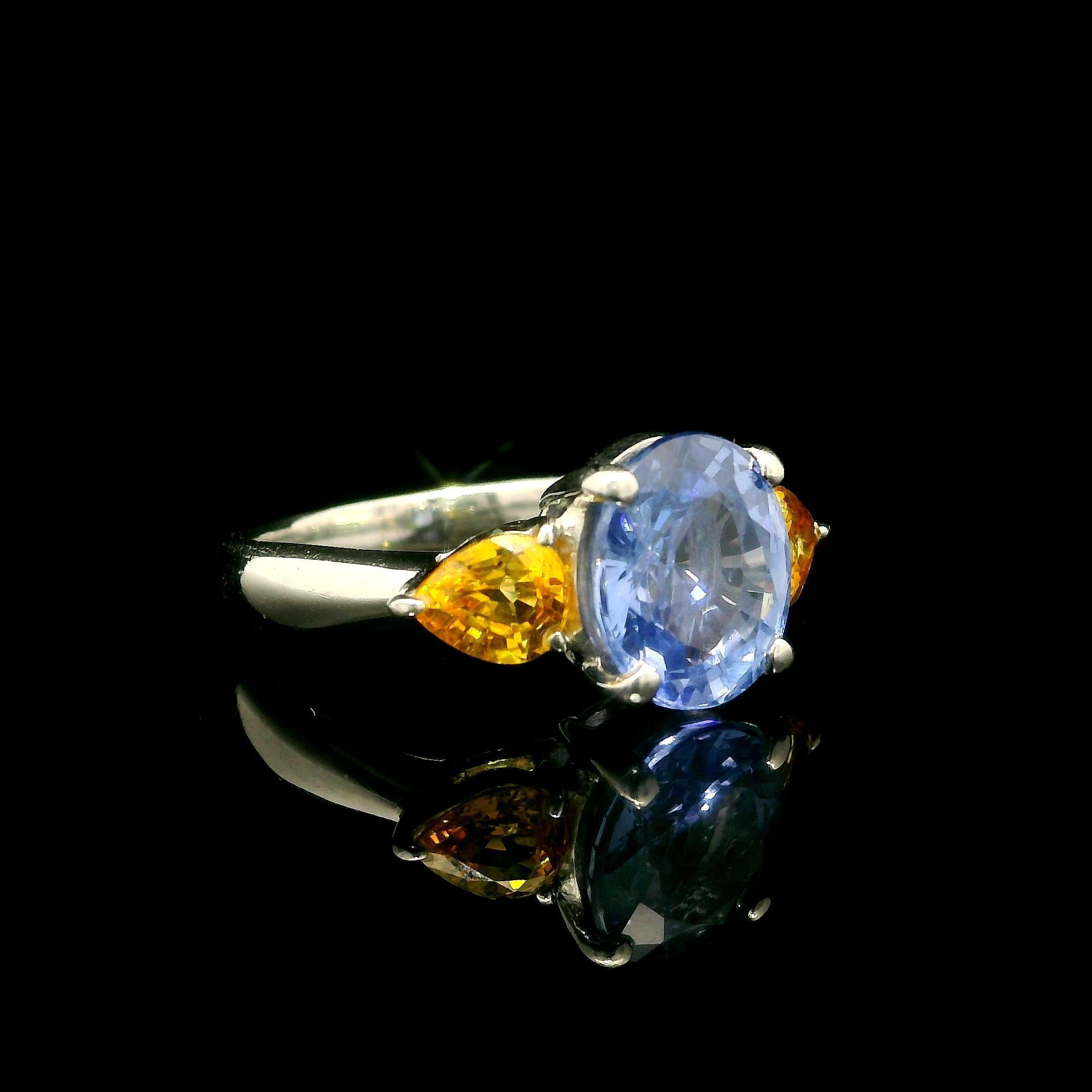 Platin GIA 4,64ctw Kornblumenblau Saphir Birne Gelb Saphir Seiten Ring im Angebot 2