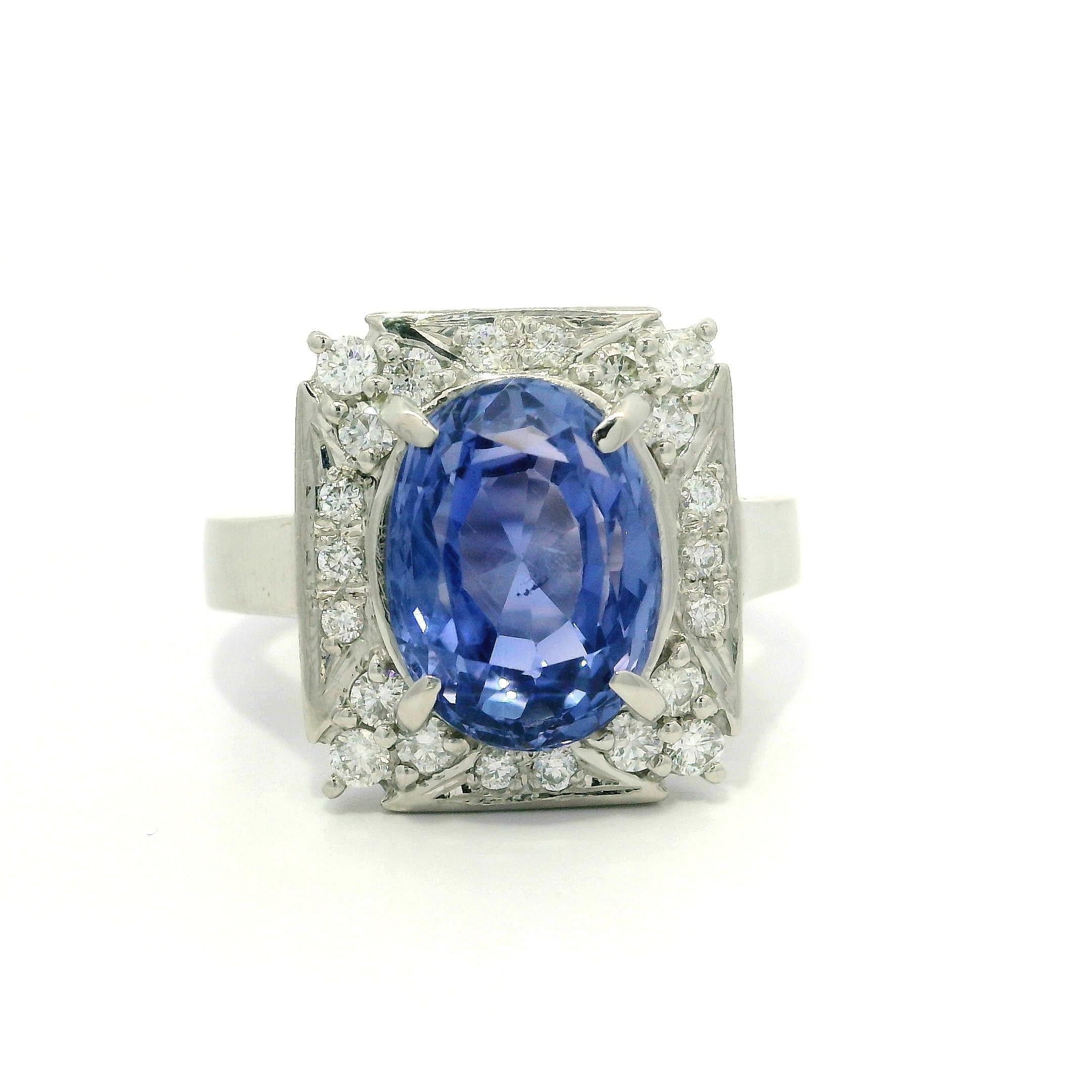 Platinum GIA 4.67ctw Color Change Blue to Violet No Heat Sapphire & Diamond Ring For Sale 7