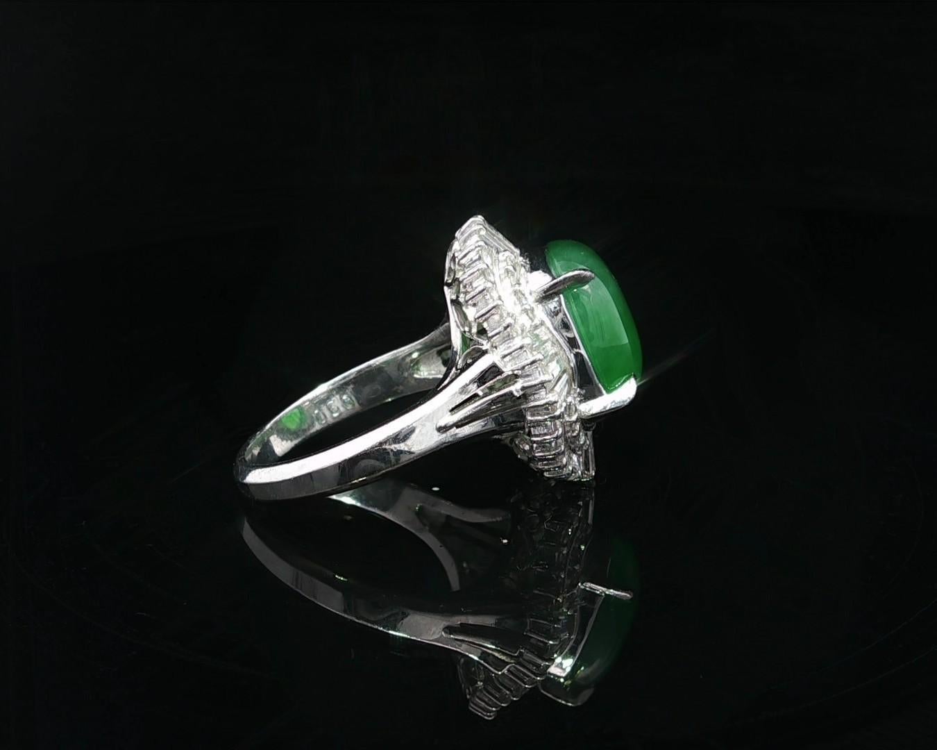 Bague Ballerine en platine GIA 4.83ctw Happy Green Burma A Jade w/ Diamond Halo Pour femmes en vente