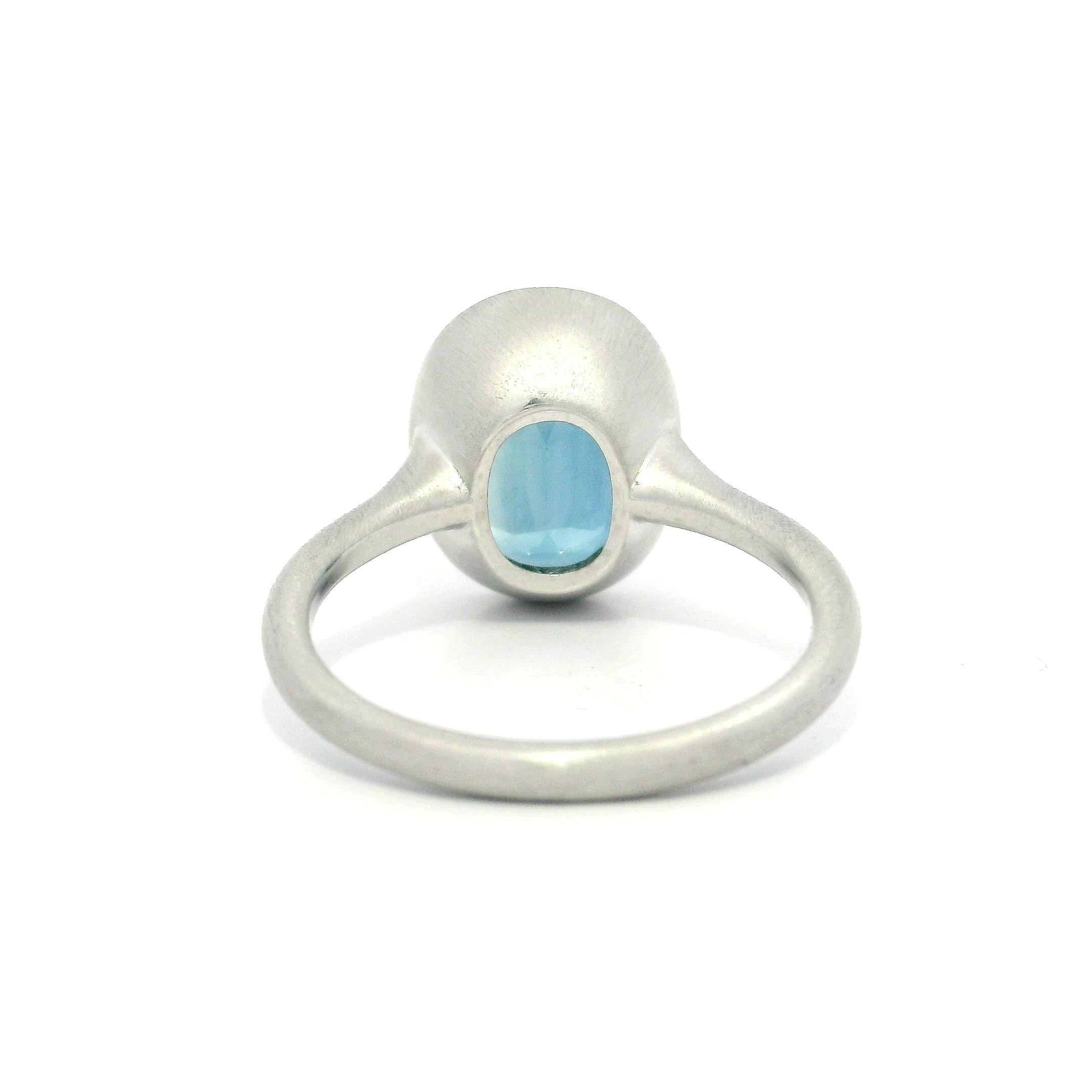 Platinum GIA 5.05ct Cushion Oval Bezel Sapphire Solitaire Low Brushed Ring in vendita 5