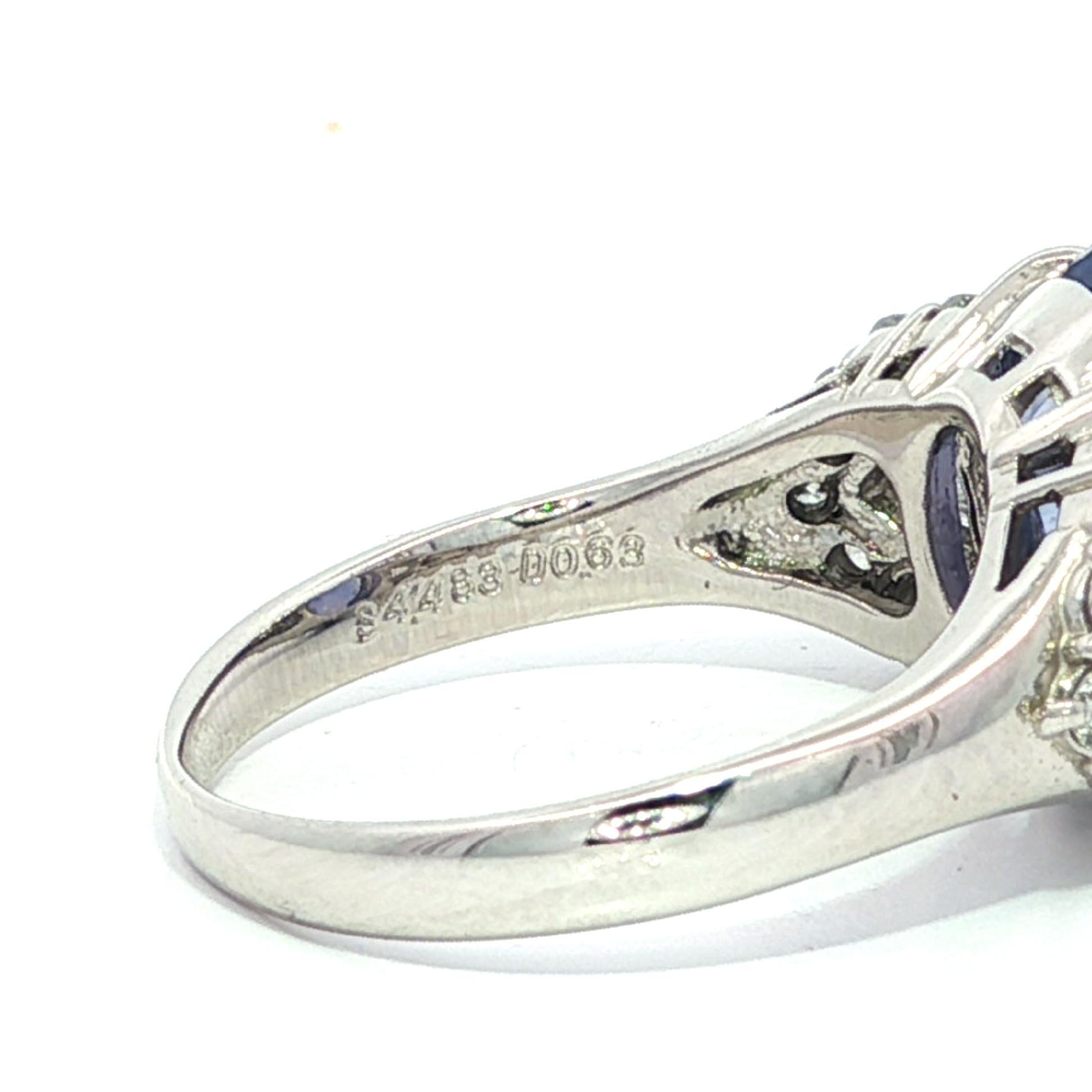 Platino GIA 5,11ctw Senza calore Zaffiro ovale di Ceylon con diamante trilione laterale Anello in vendita 8