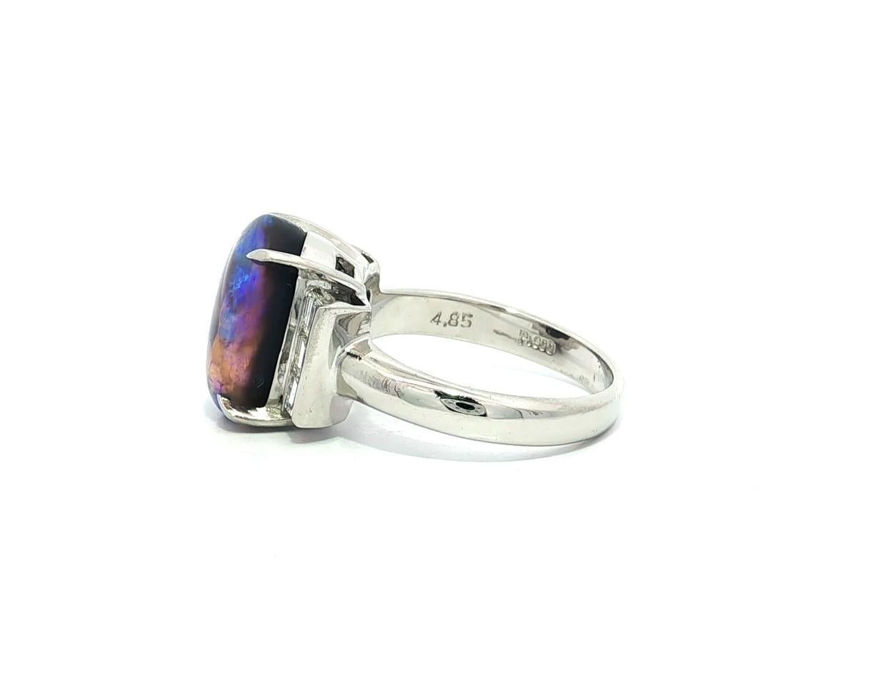 Platin GIA 5,48ctw Bright Blue Black Opal w / Baguette Diamant Schultern Ring im Angebot 4