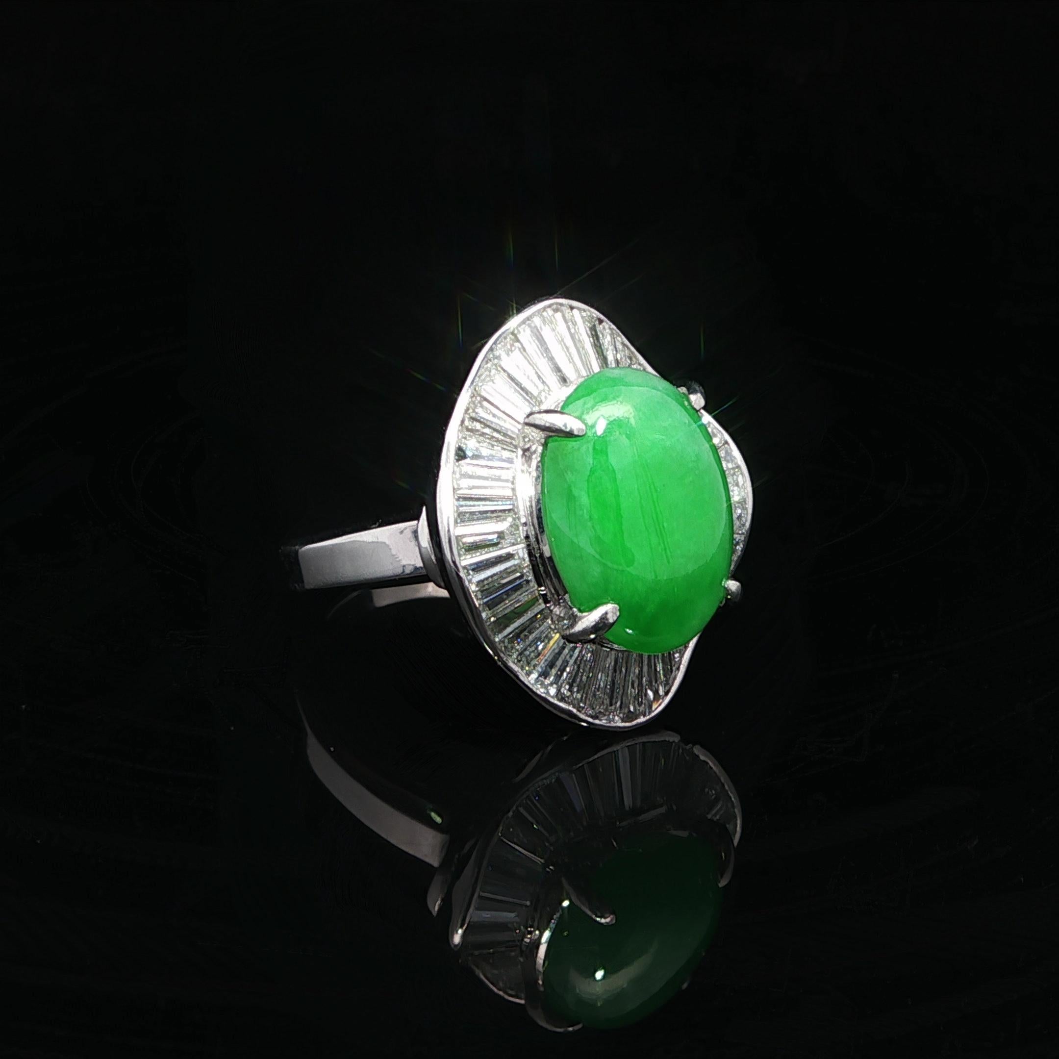 Platino GIA 6,26ctw Burma Apple Green A Giada con diamante Anello Ballerina Ondulato in vendita 6