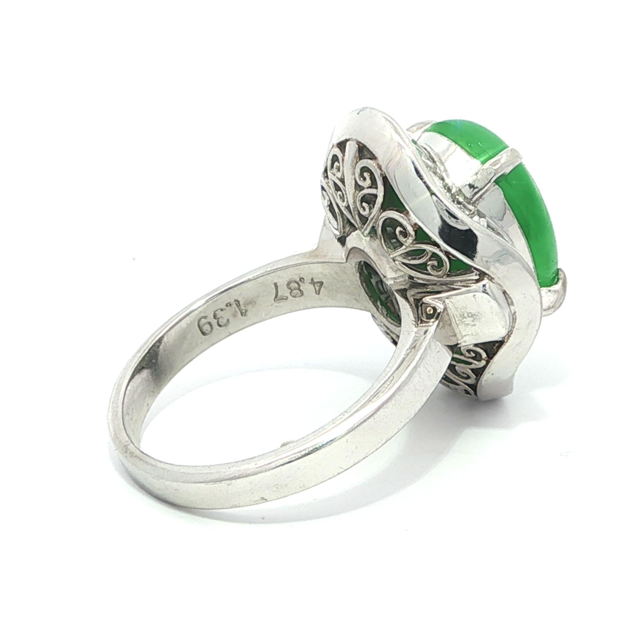 Platino GIA 6,26ctw Burma Apple Green A Giada con diamante Anello Ballerina Ondulato in vendita 2