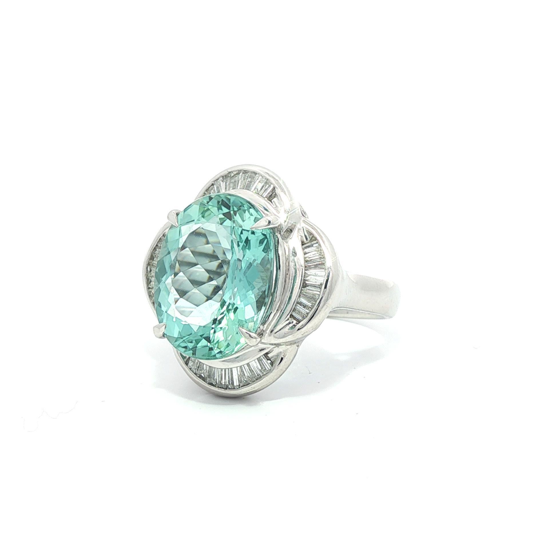 Platino GIA 6.52ctw Oval Aguamarina Azul Verdoso Baguette Anillo Flor Diamante en venta 3