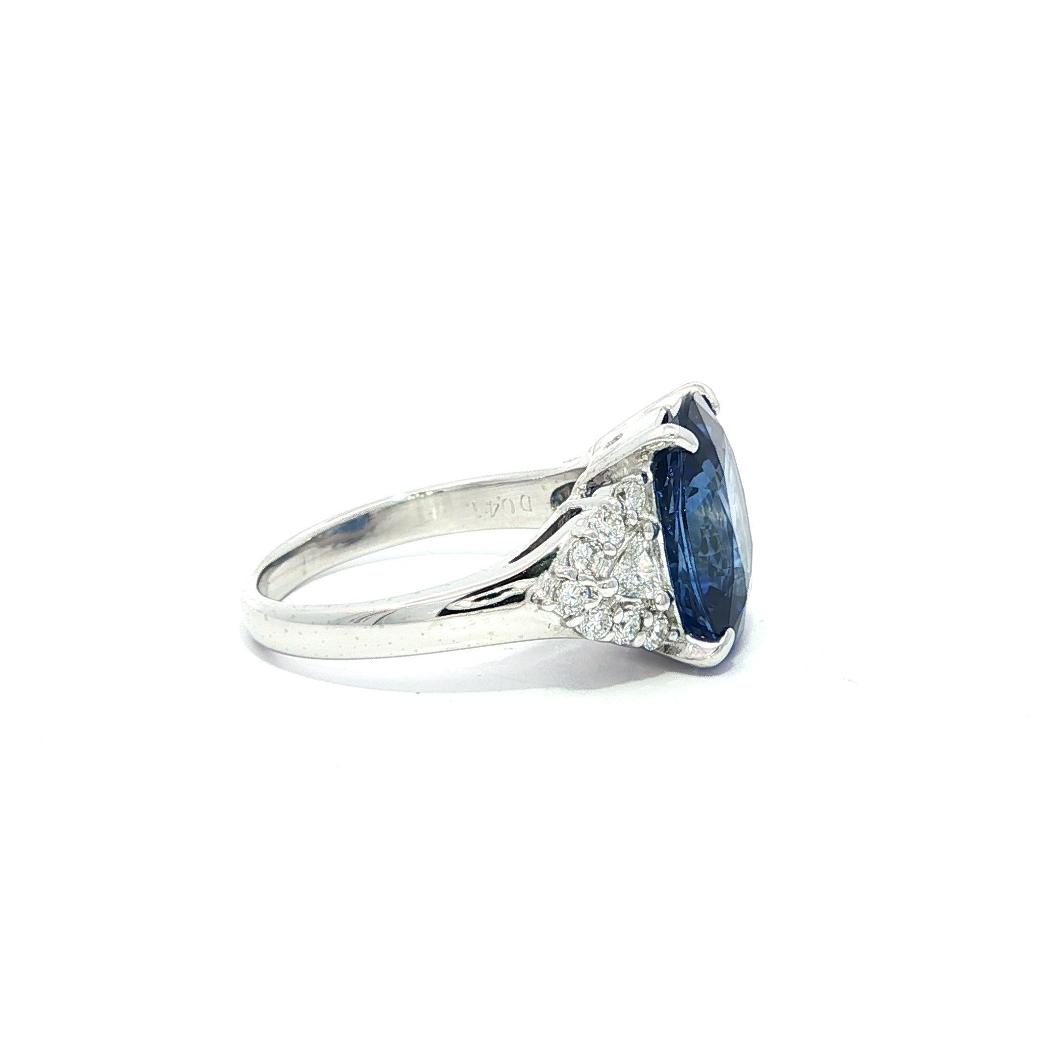 Platinum GIA 6.55ctw Large Cushion Ceylon Sapphire w/ Diamond Cluster Sides Ring For Sale 2