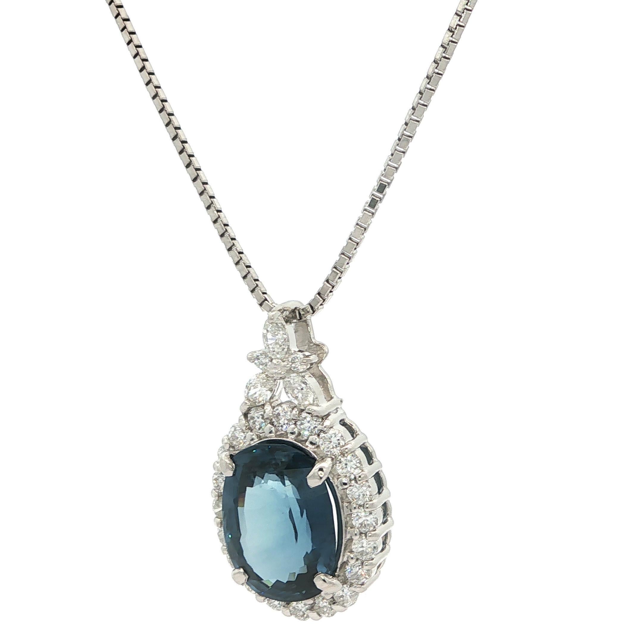Collier en platine GIA 6.83ctw No Heat Deep Blue Sapphire & Diamond Pendant Chain Necklace Pour femmes en vente