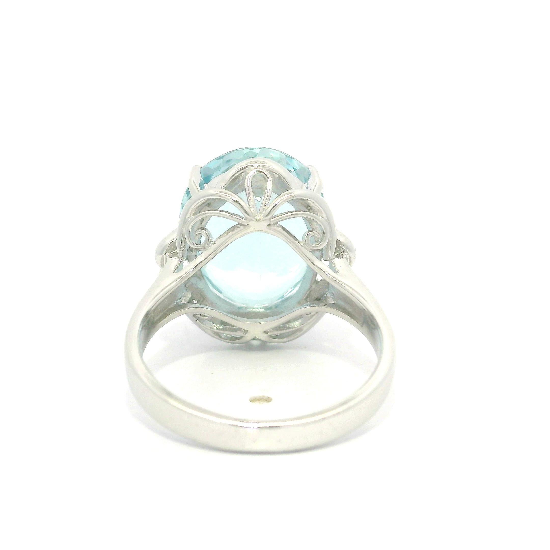 Donna Platino GIA 7,05ct Acquamarina taglio ovale solitario Anello con cesto floreale solitario in vendita
