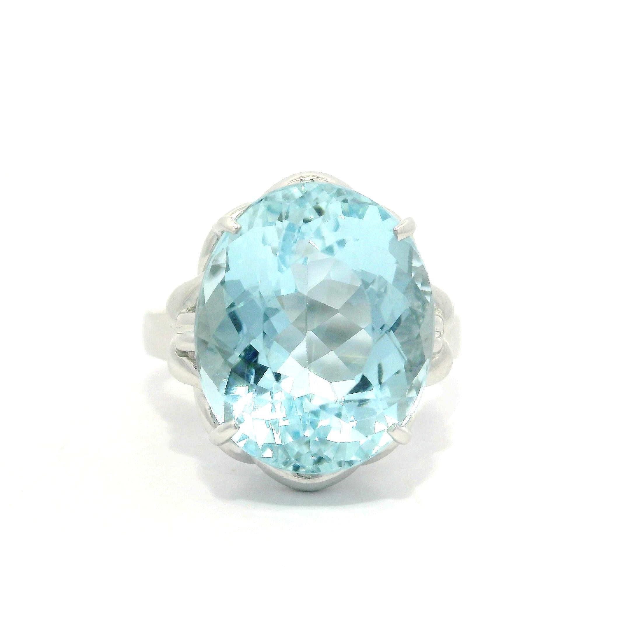 Platino GIA 7,05ct Acquamarina taglio ovale solitario Anello con cesto floreale solitario in vendita 4