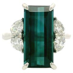 Anillo de platino GIA de 7,57 ct de turmalina azul indicolita talla esmeralda larga y diamante