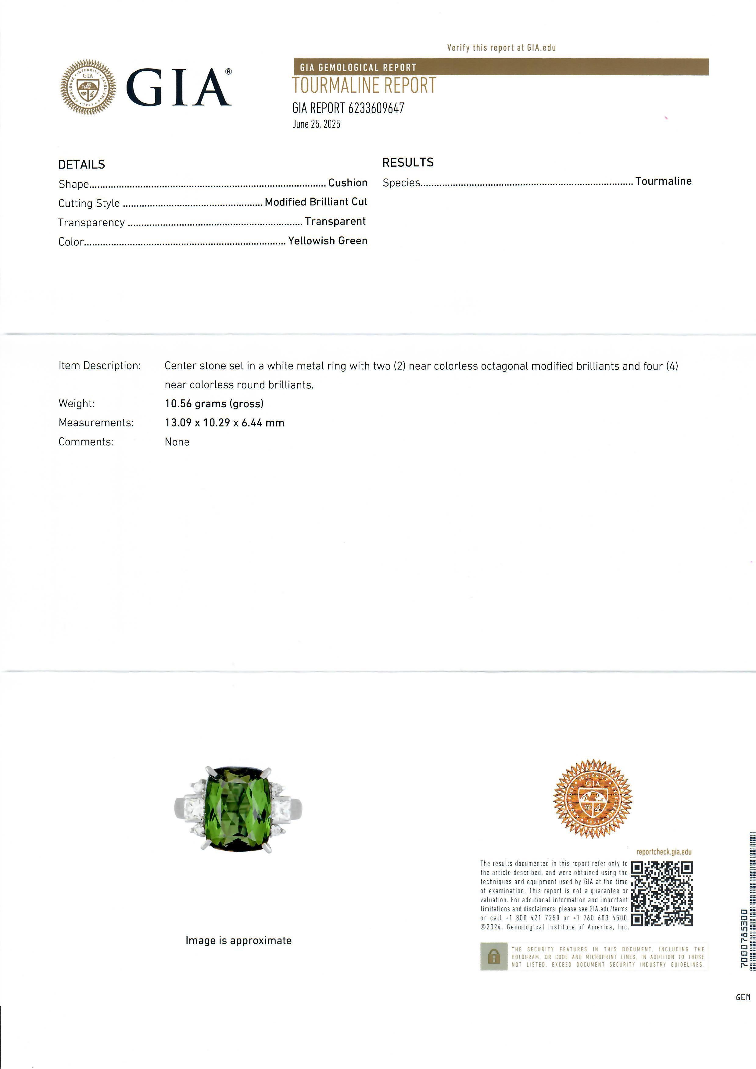 Anillo de platino GIA 7,62 ctw Turmalina verde en cojín con lados de diamantes radiantes en Excelente estado para la venta en Montclair, NJ
