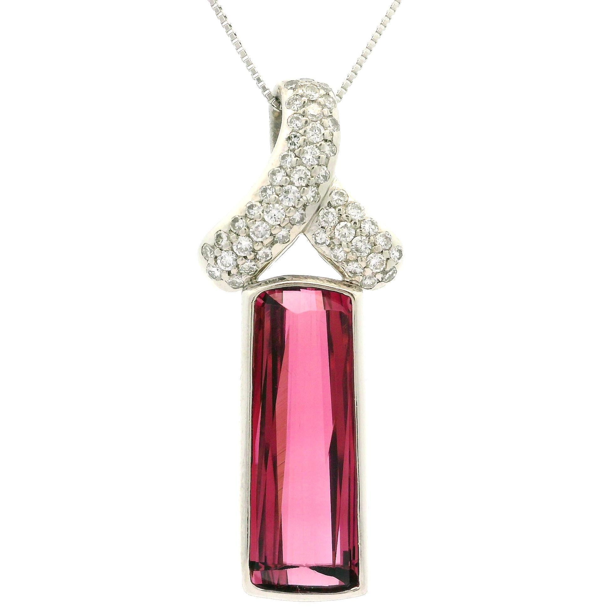 Pendentif en platine GIA 7.82ct Tourmaline rose et diamant avec chaton Chaîne ajustable en vente 8